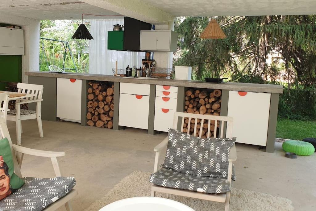 Danube Lupa Island holiday home-close to Budapest