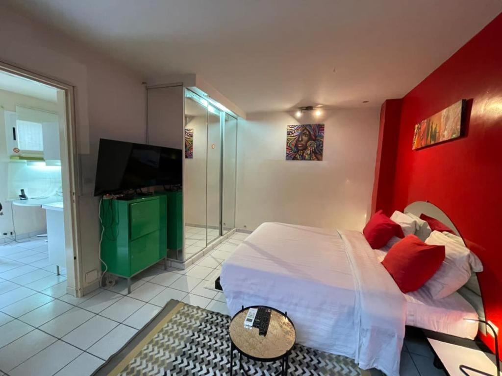 hotel room