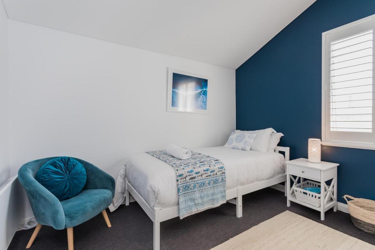 Albany Vacations - Midd's on the Beach - luxury beach front apartment - Property Image 6