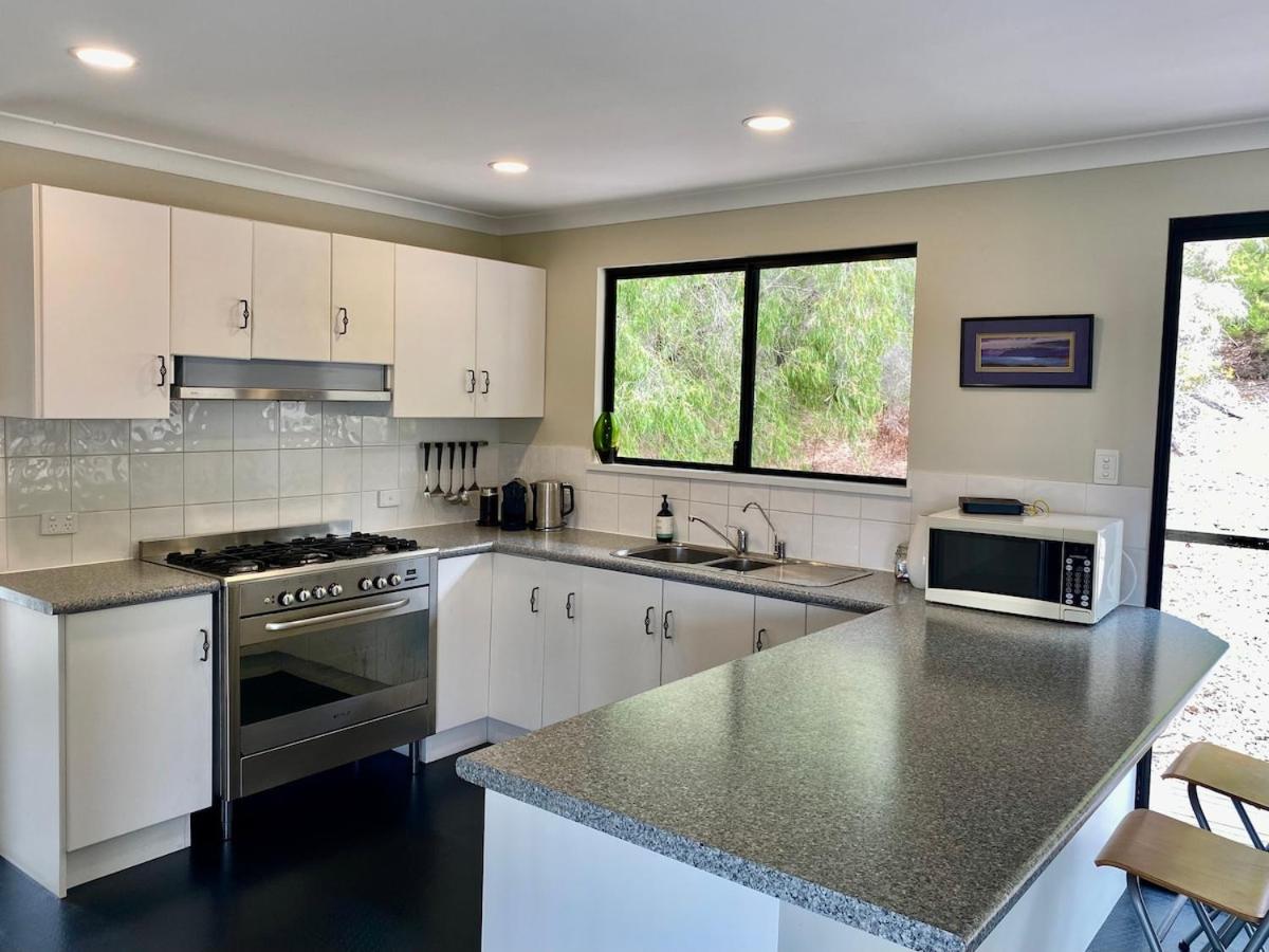 Albany Vacations - Carnaby's Hide - Property Image 10