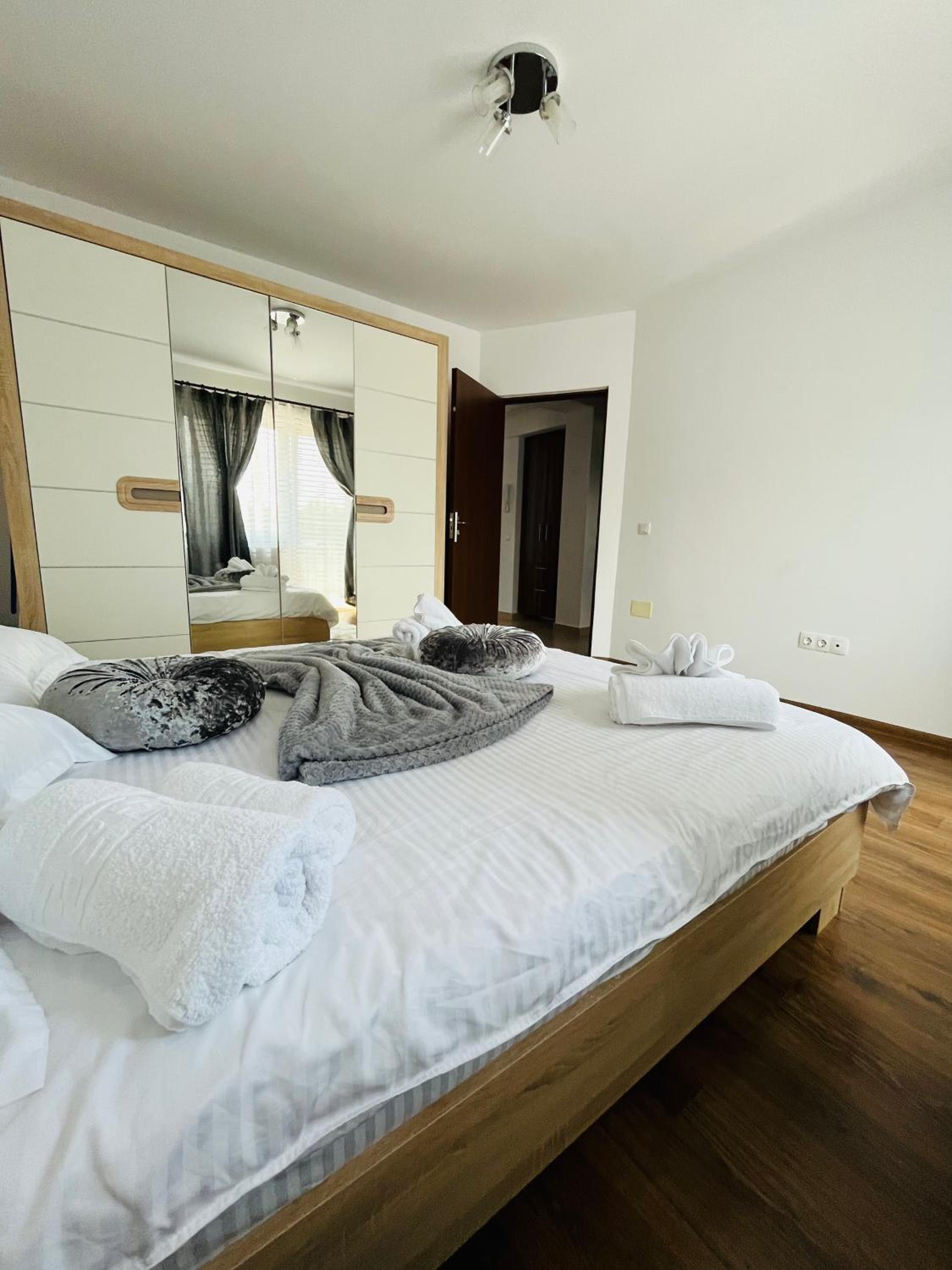Green Apartaments Self Check-In 24-7 Free Parking