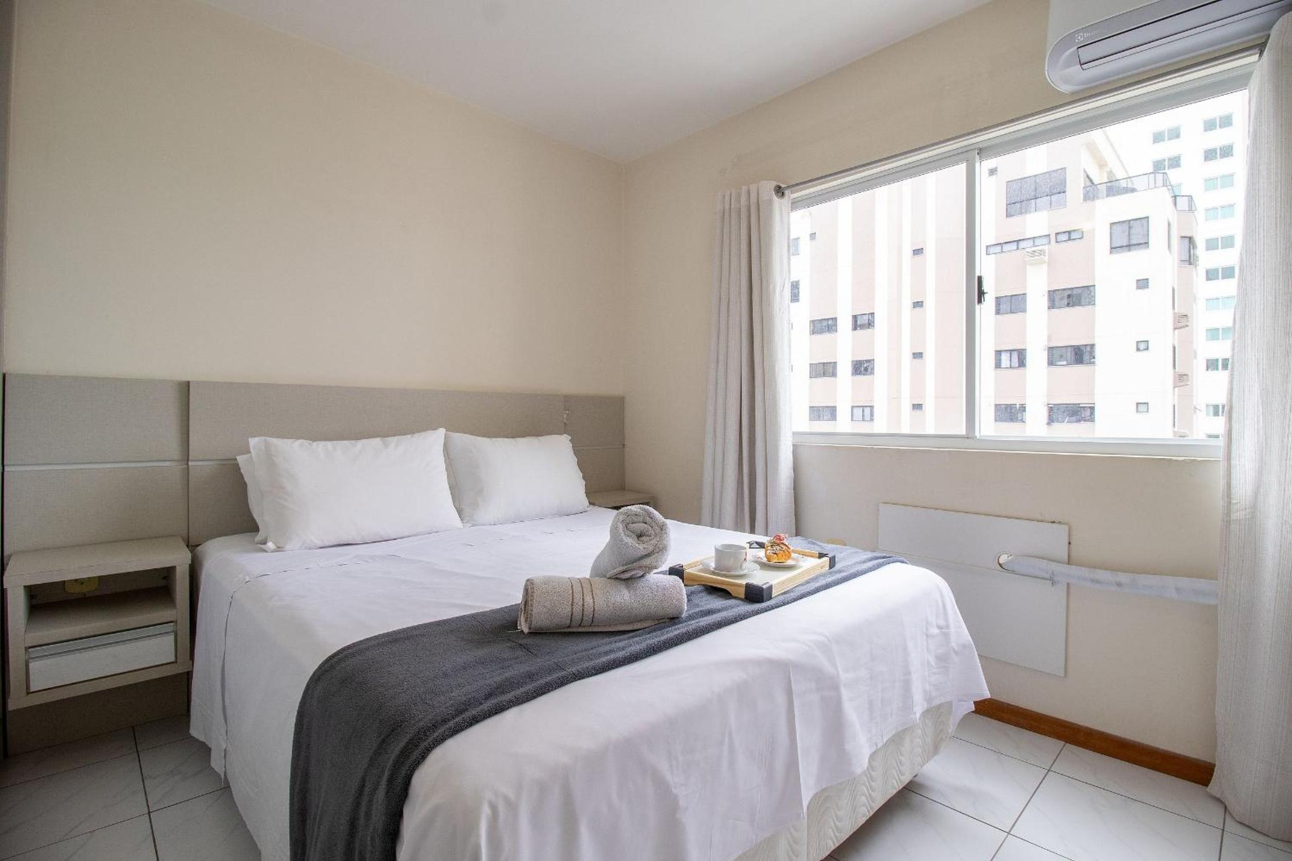 MRF113 - Quadra mar, Churrasqueira, 2Dorm, Garagem
