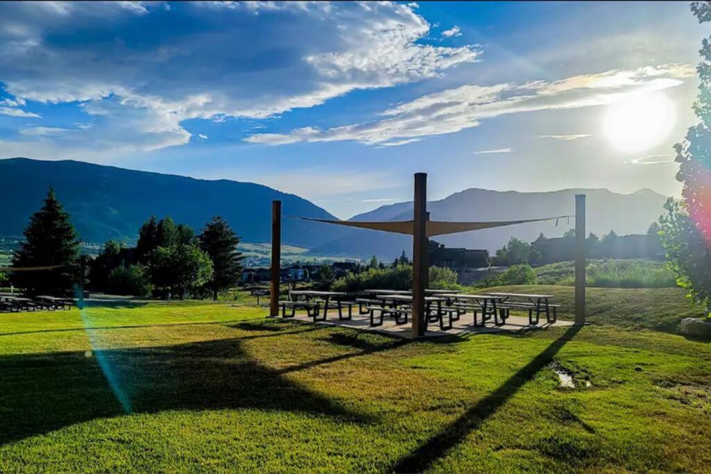 Mountain Lake Retreat