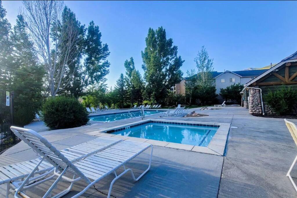 Mountain Lake Retreat