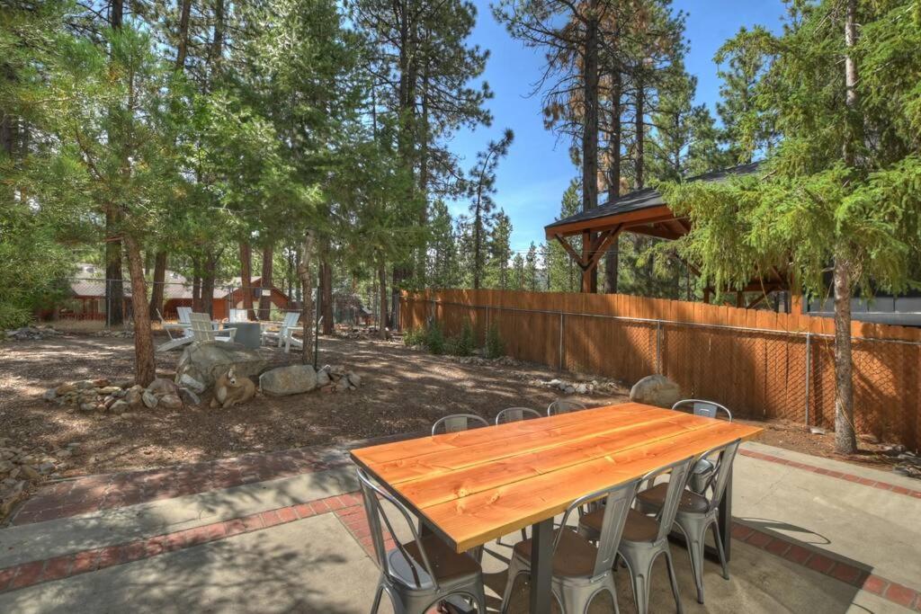Large 5-Bedroom Family Retreat in Big Bear view 2