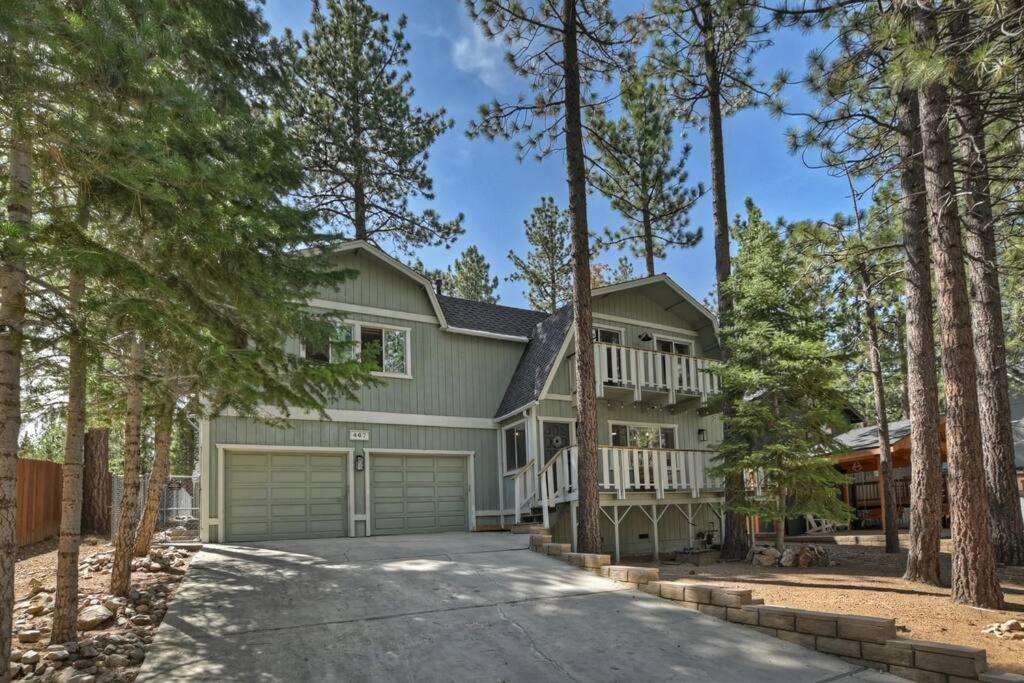 Large 5-Bedroom Family Retreat in Big Bear view 3