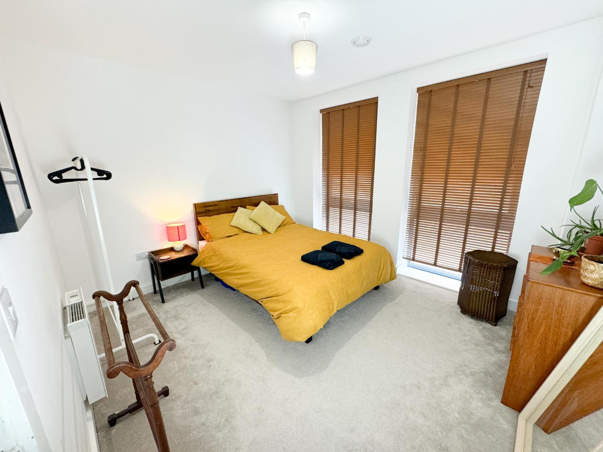 Stokes Croft - Whole Apartment - City Centre - Serviced Accommodation BS1 view 2