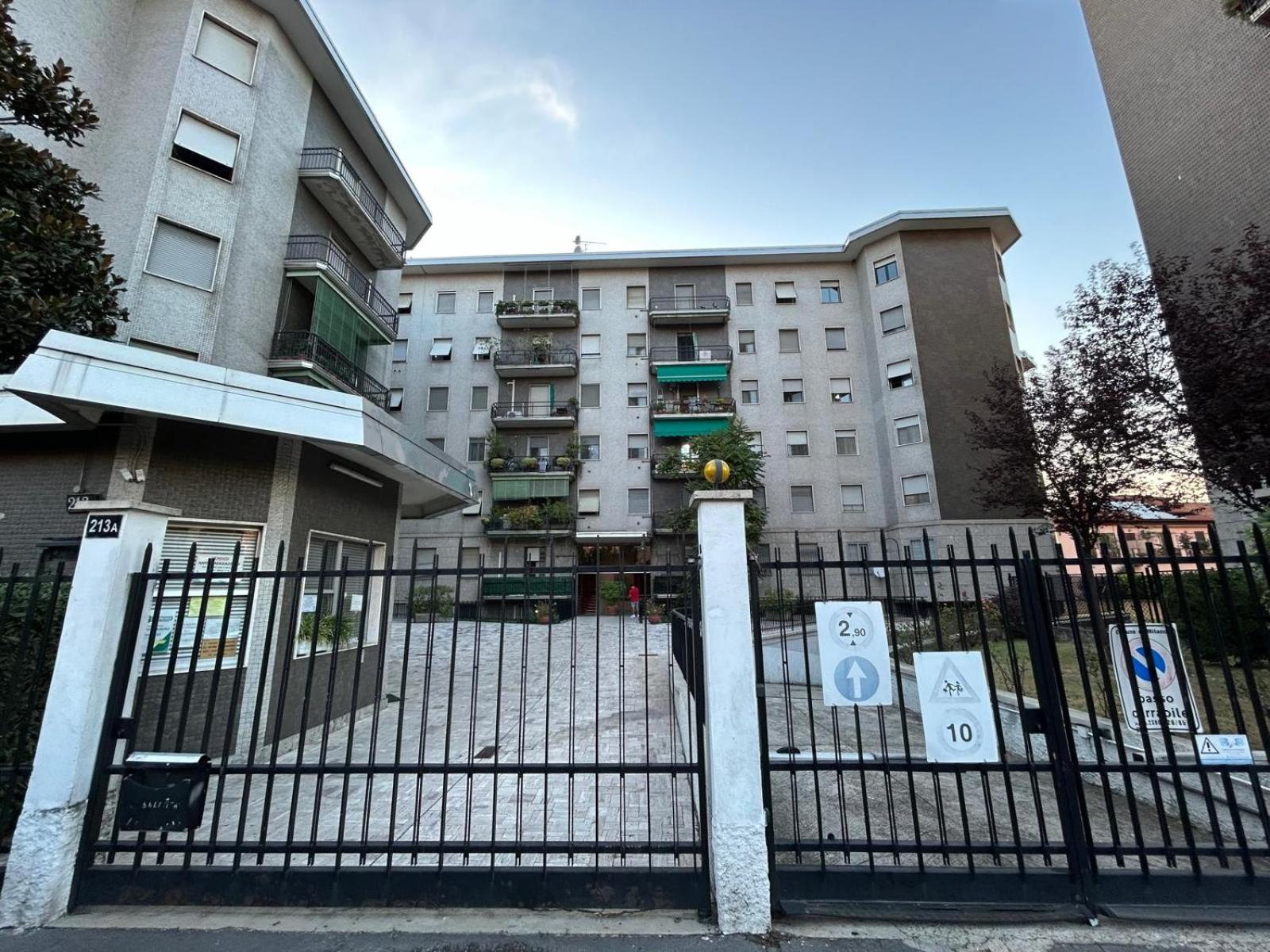 Your home in Milan - Elegant & Comfortable Stay