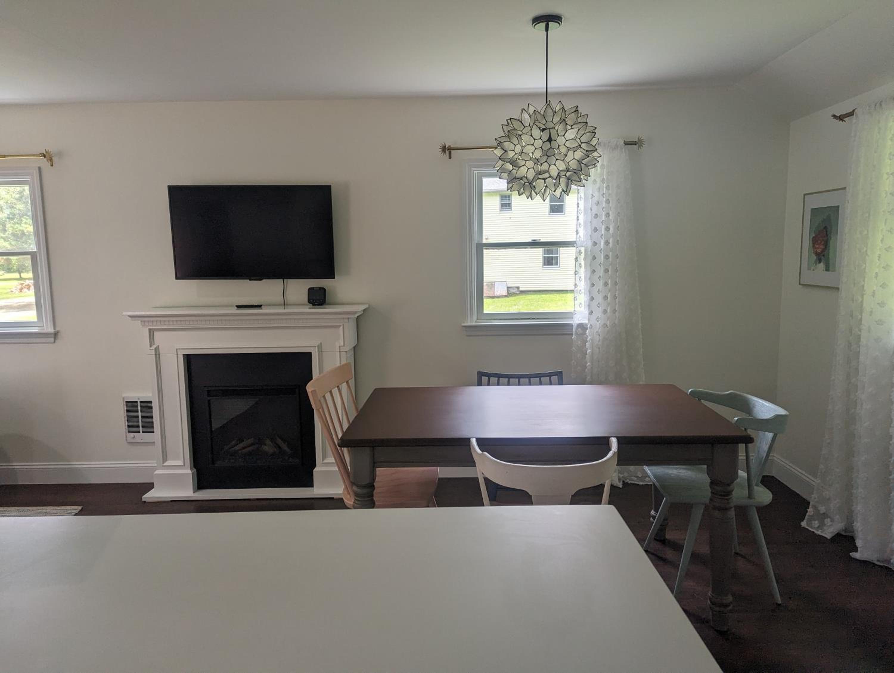 Tranquil Getaway Cottage in Charming, Bethel CT - Property Image 2