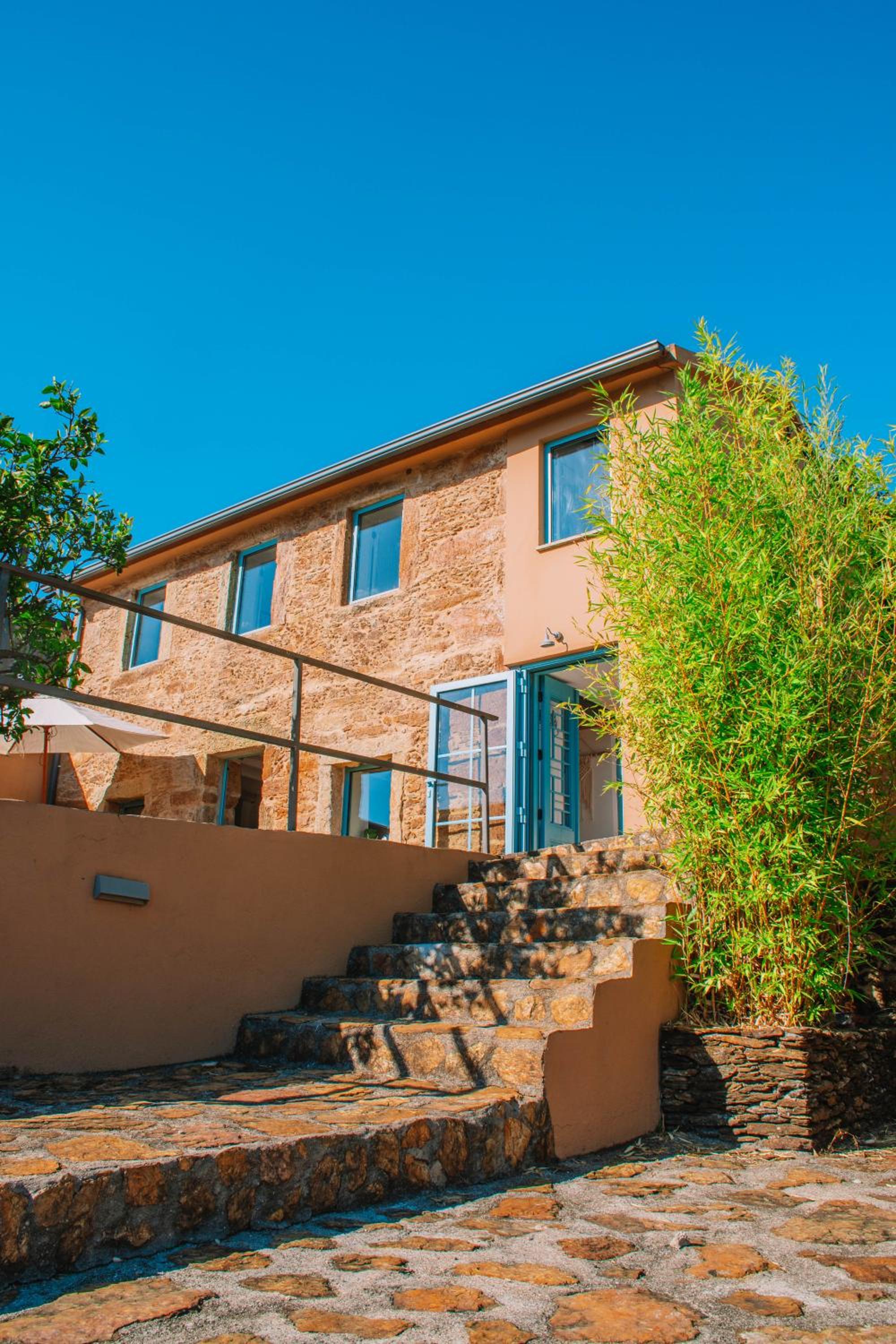 Just Like Home - Casa do Guimbra view 3