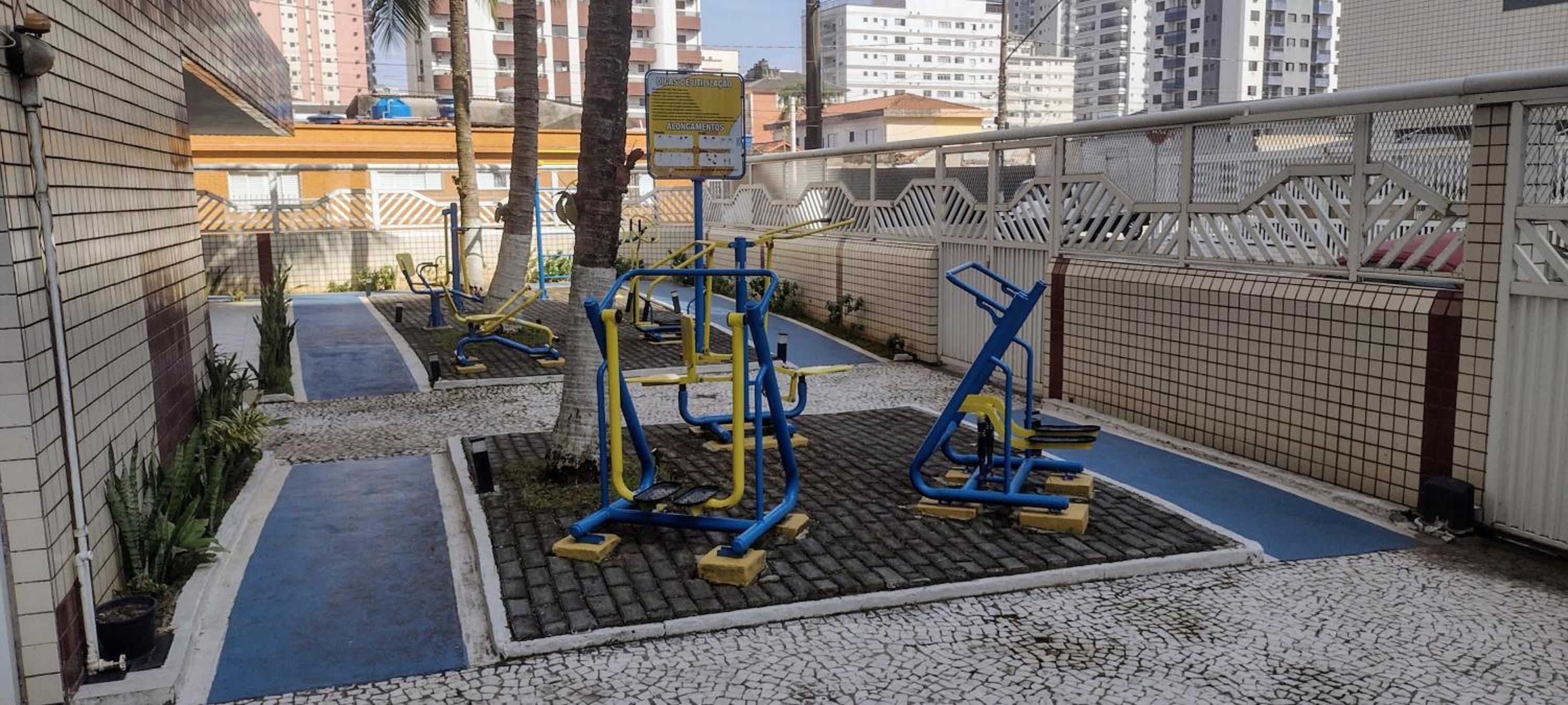 Apto do Ronaldo vila Guilhermina view 3