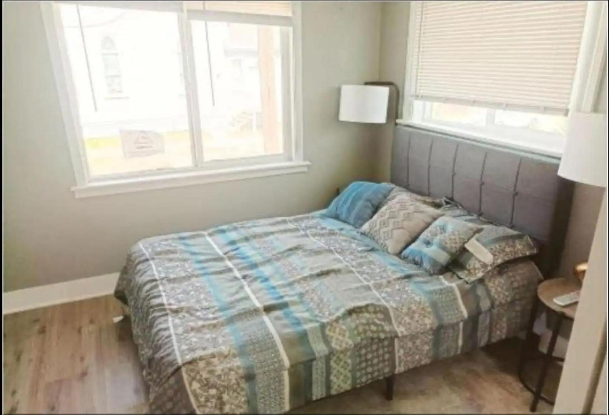 Cozy 2 Bedroom Nest in Oakland view 5