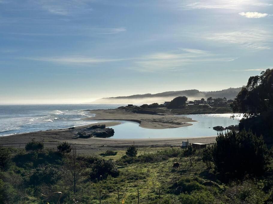 Casa Serena frente a la playa, vista panorámica, sector Cardonal, Pelluhue