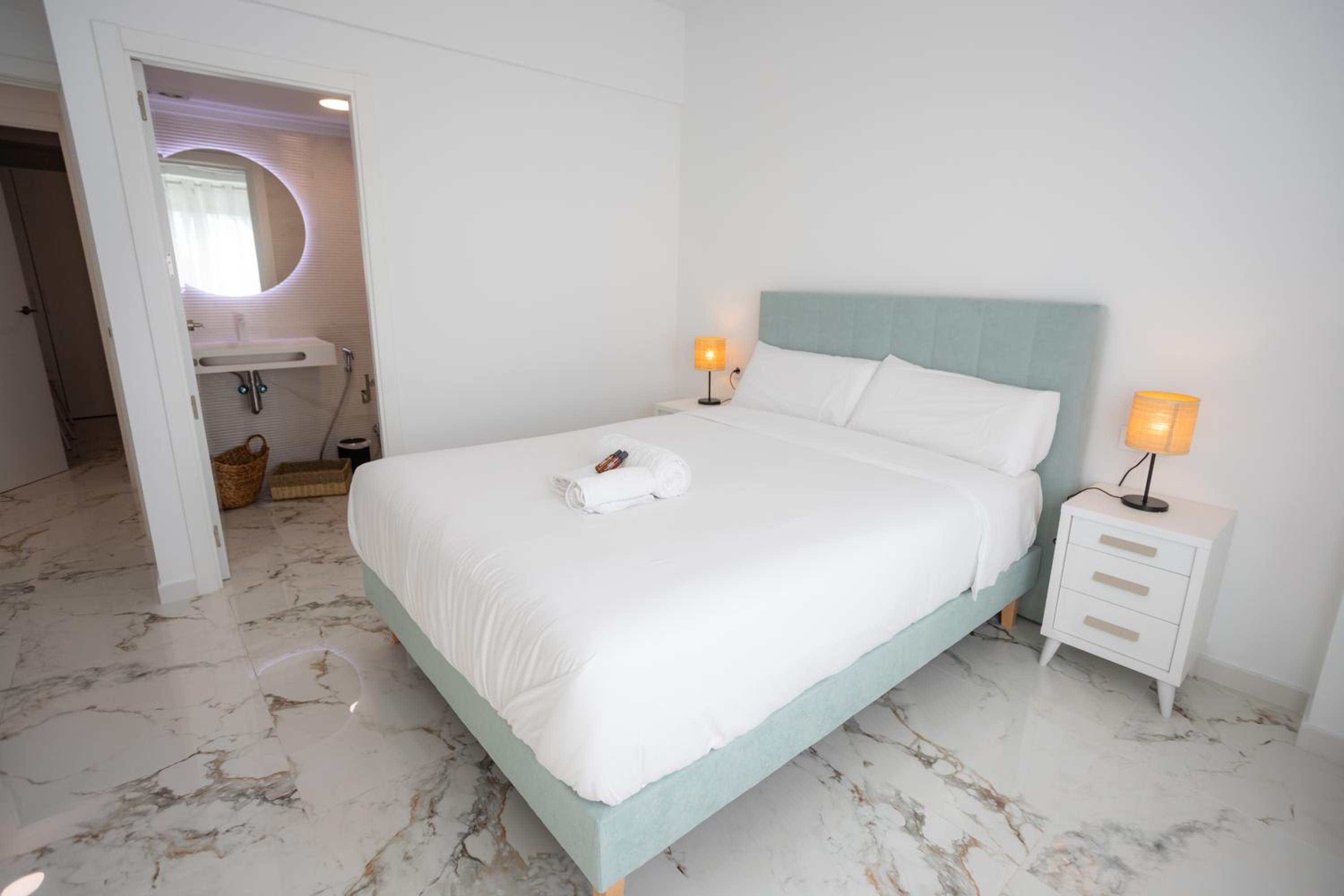 L&G APARTMENTS BAHíA SUITE