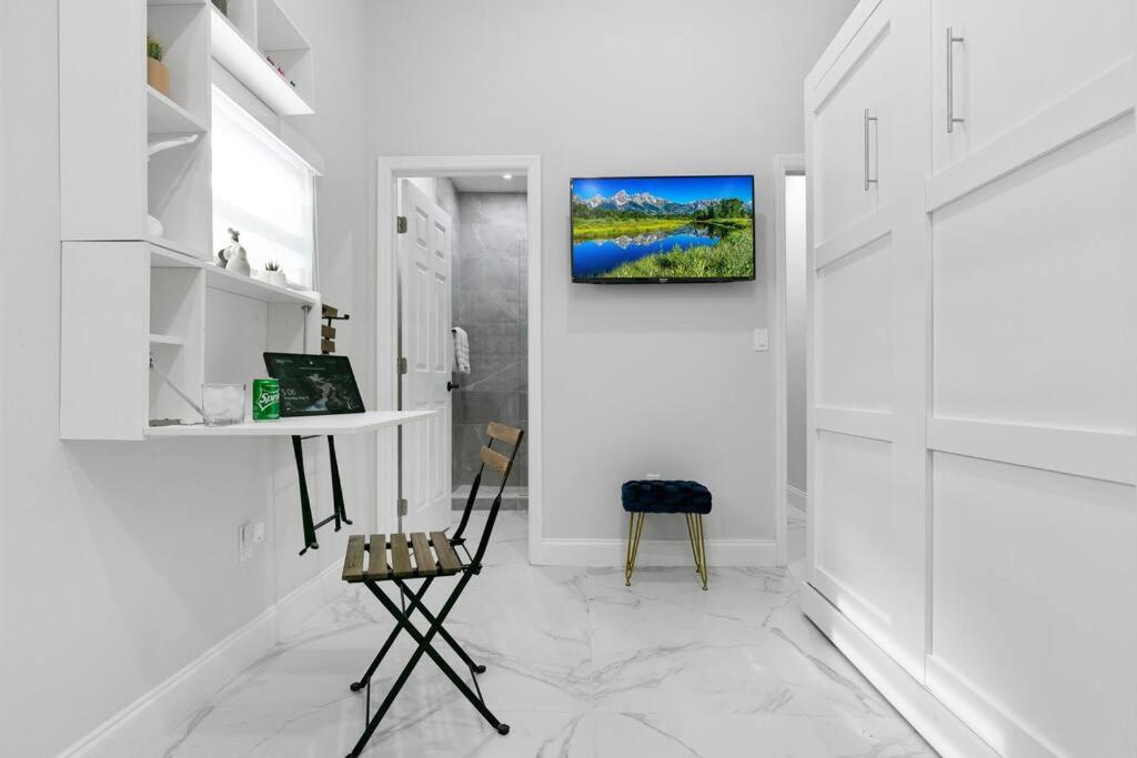 Luxury Private 5BR Miami Vibe Villa