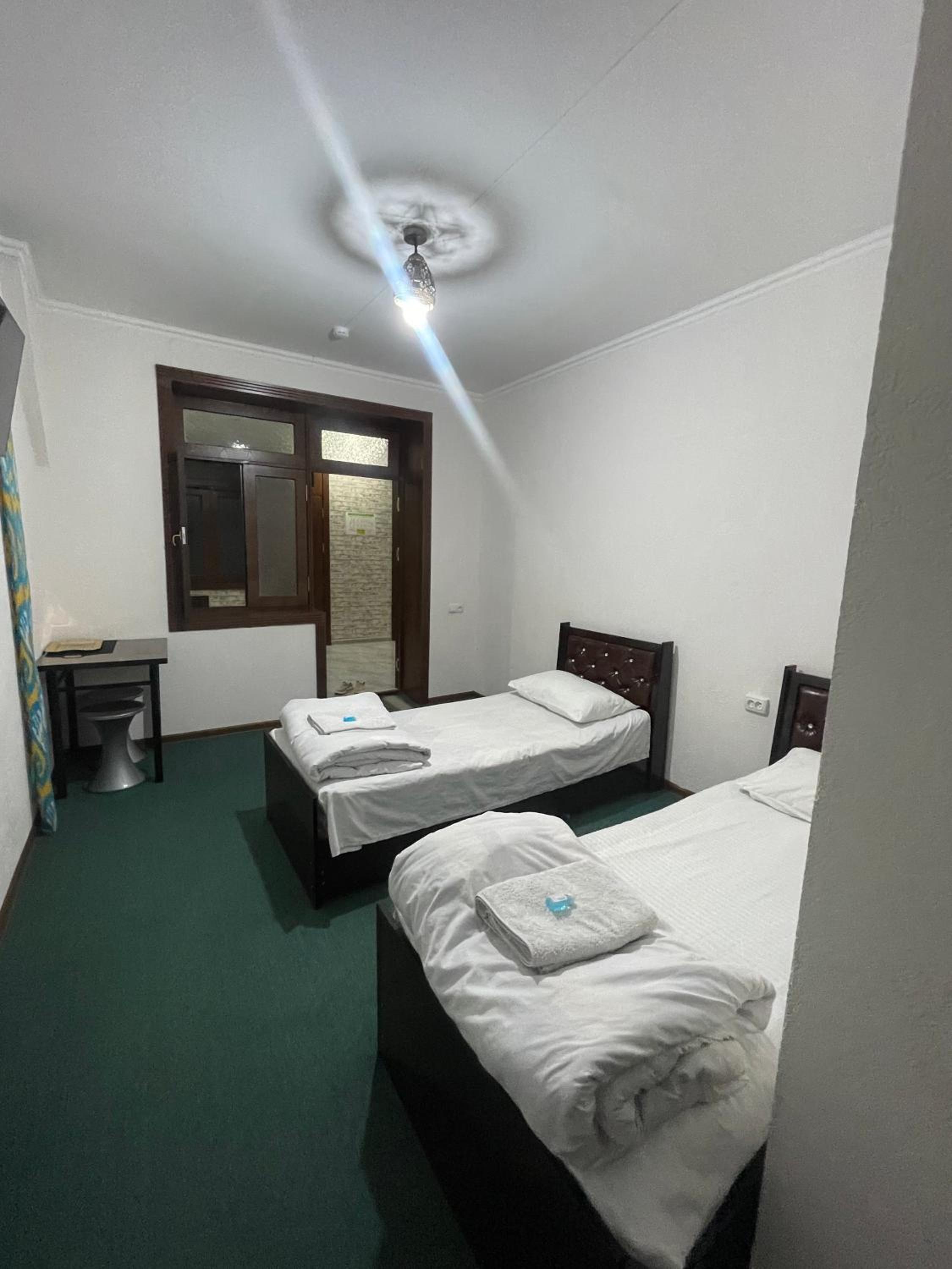 Family Registan Hotel