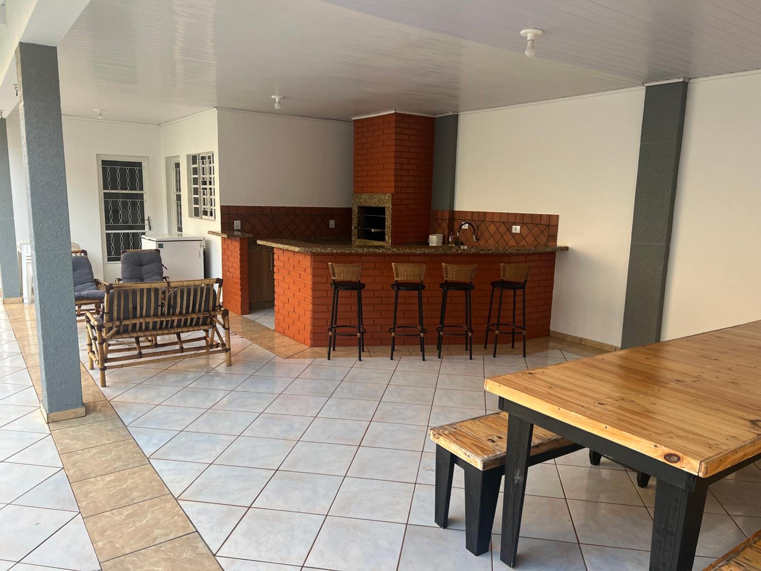 Apartamento com 4 quartos churrasqueira e área de lazer