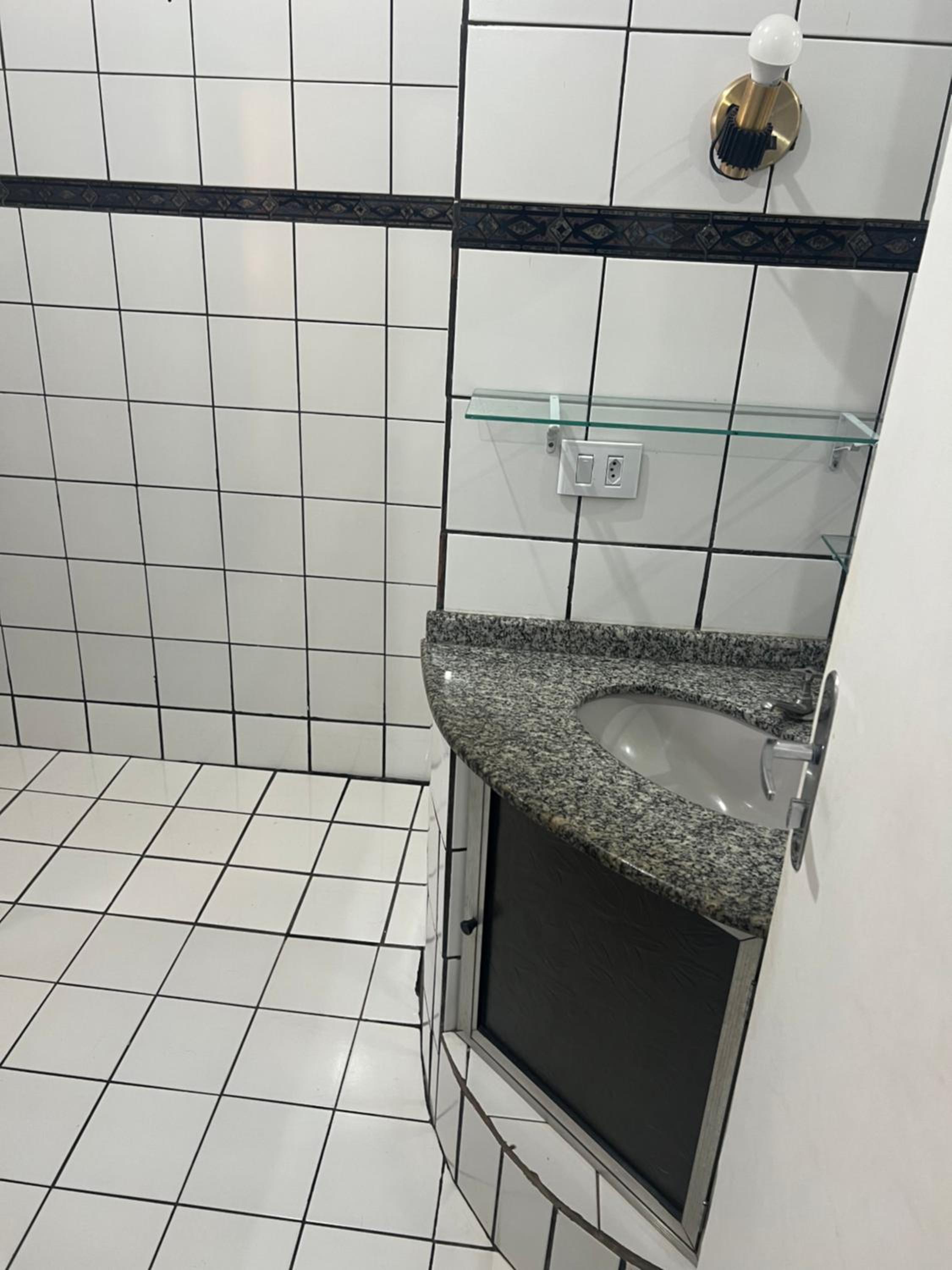 Apartamento com 4 quartos churrasqueira e área de lazer