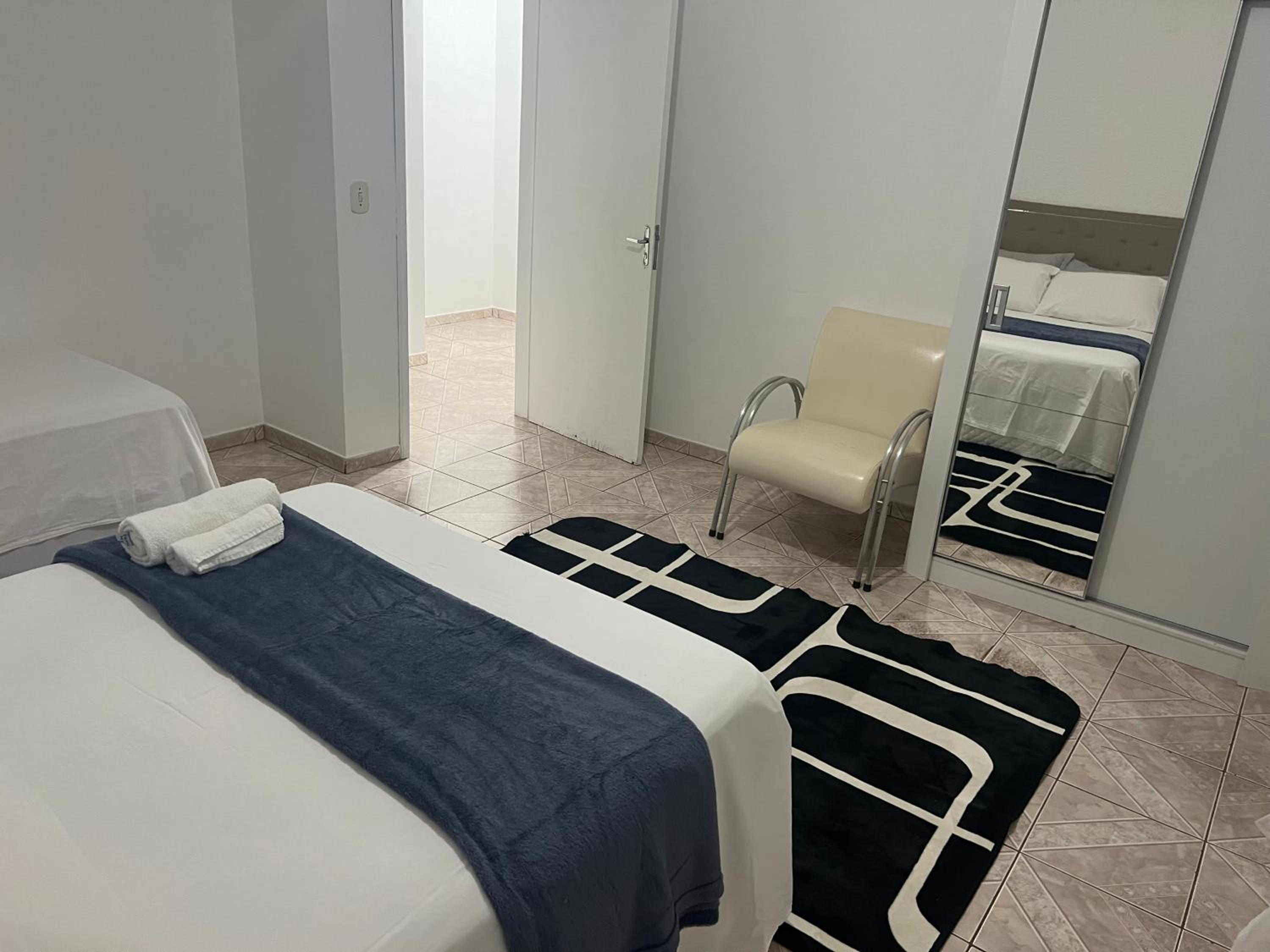 Apartamento com 4 quartos churrasqueira e área de lazer