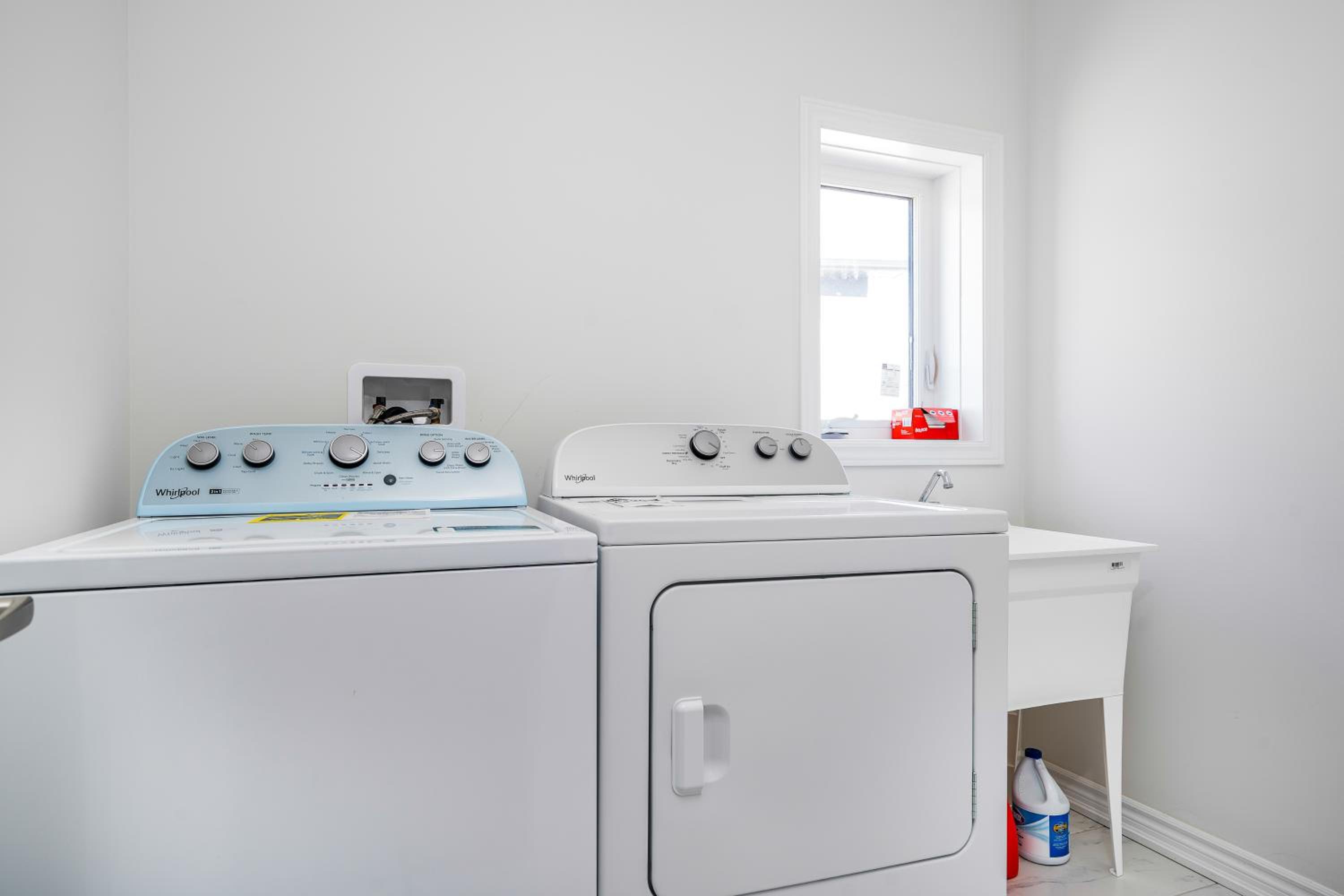 4 Beds new built, wasaga beach