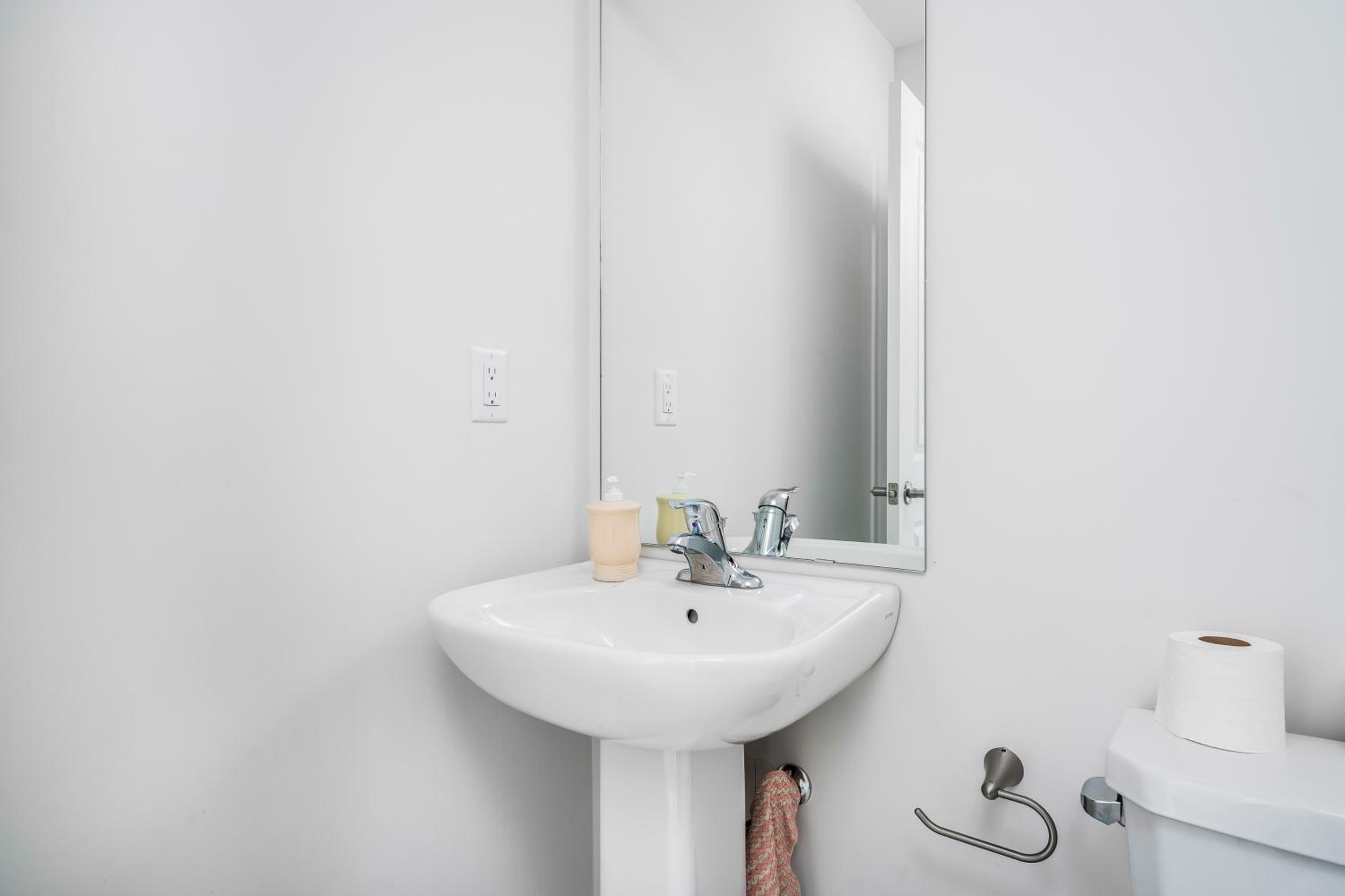4 Beds new built, wasaga beach