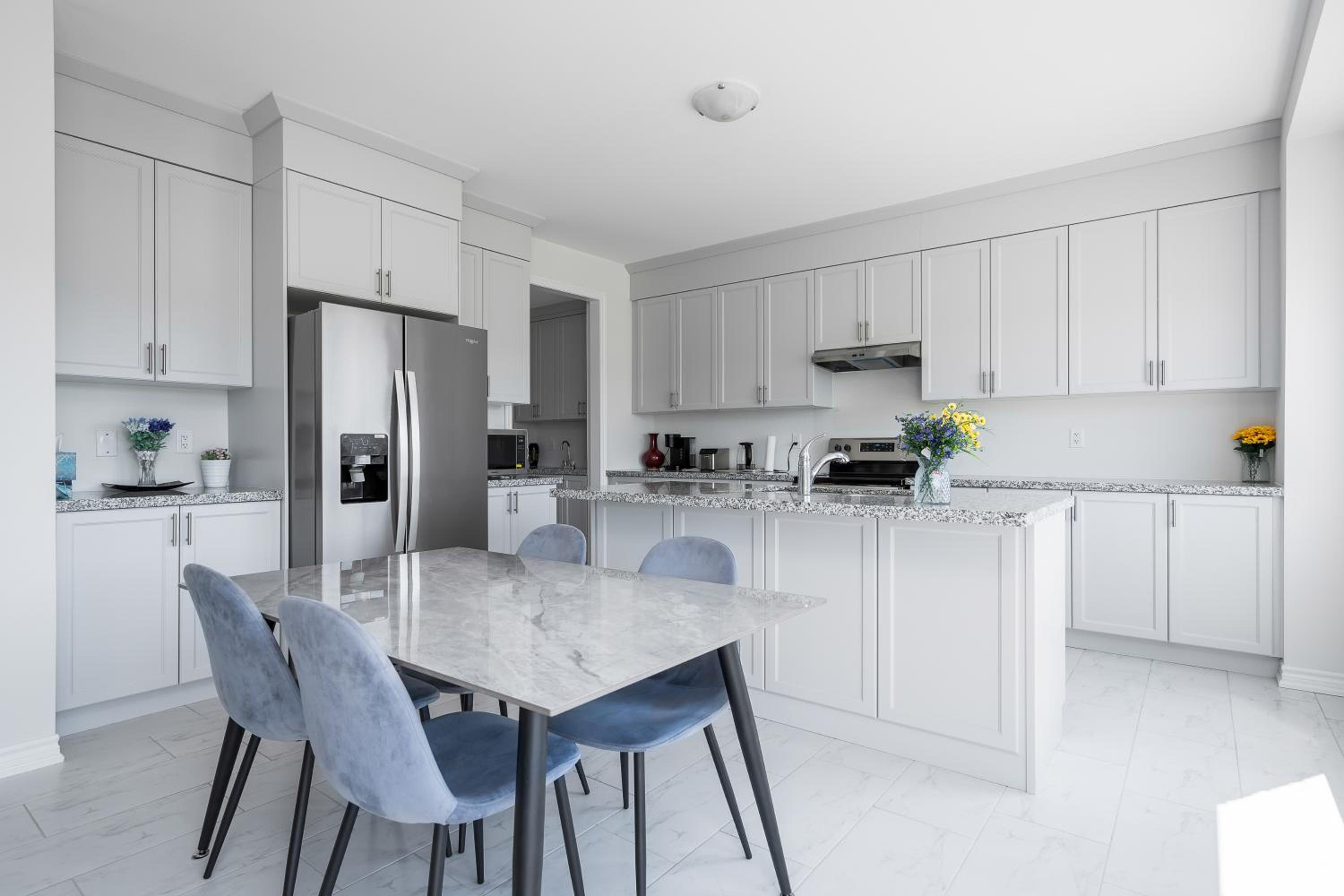 4 Beds new built, wasaga beach
