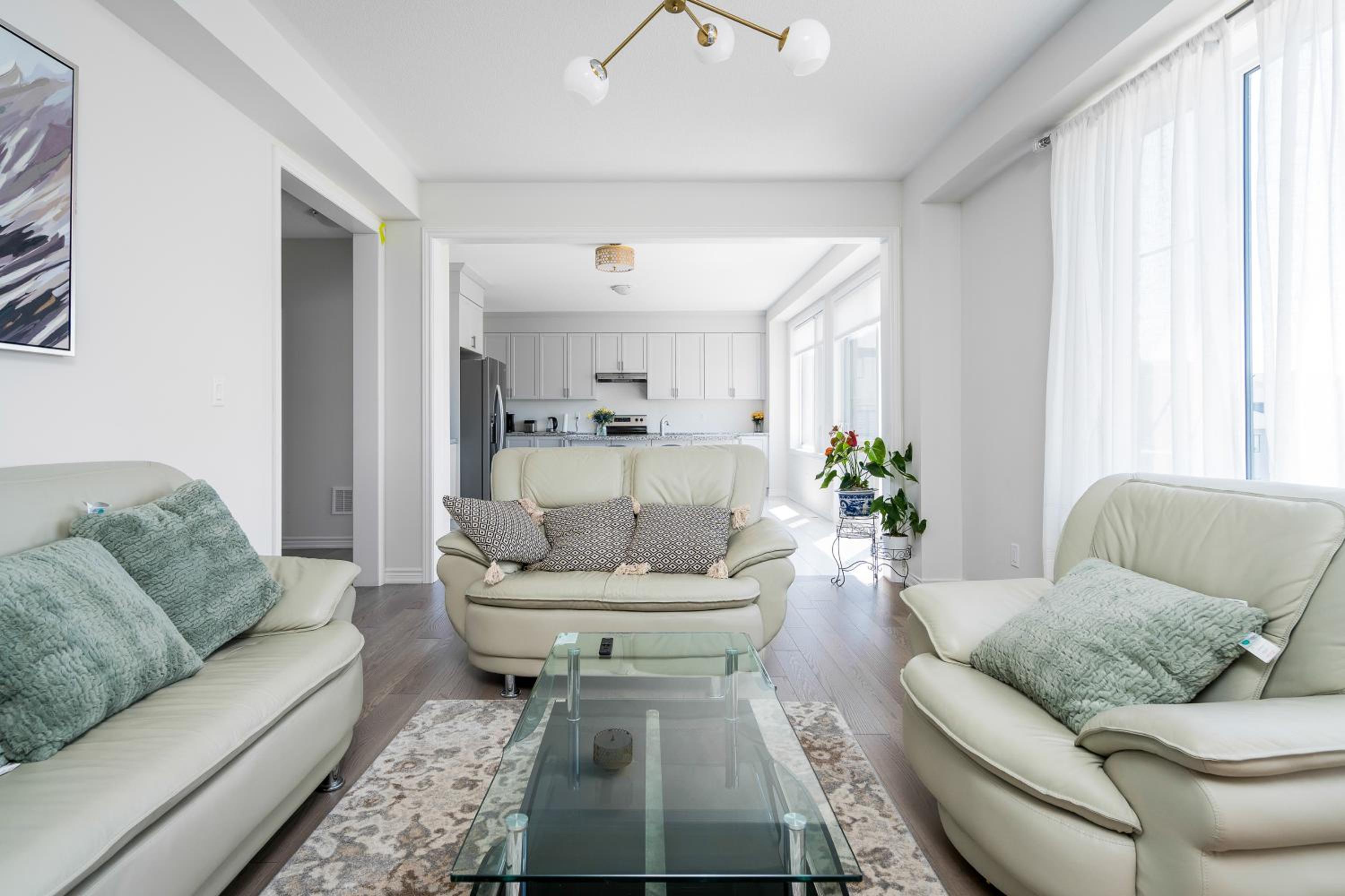 4 Beds new built, wasaga beach