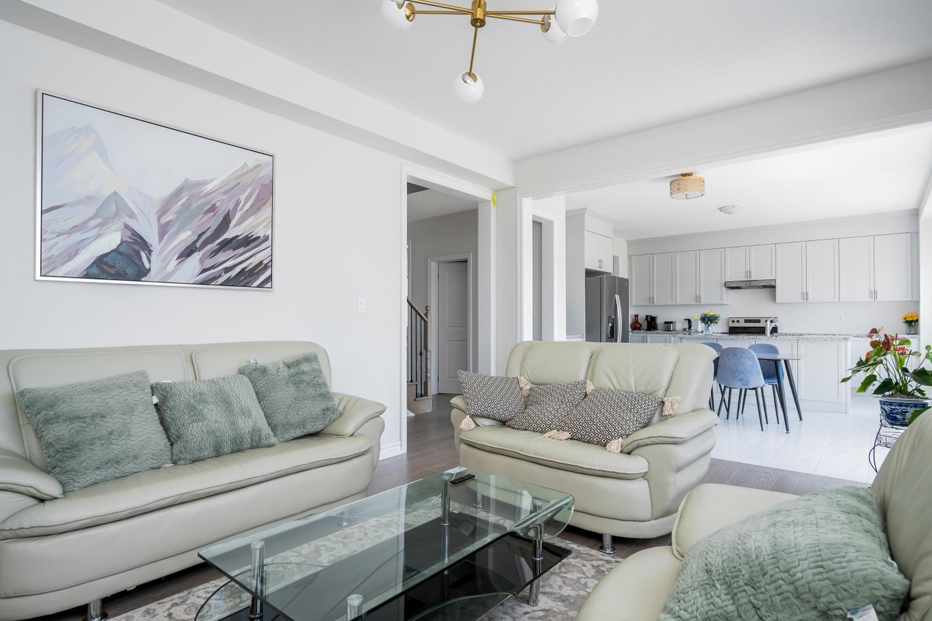 4 Beds new built, wasaga beach