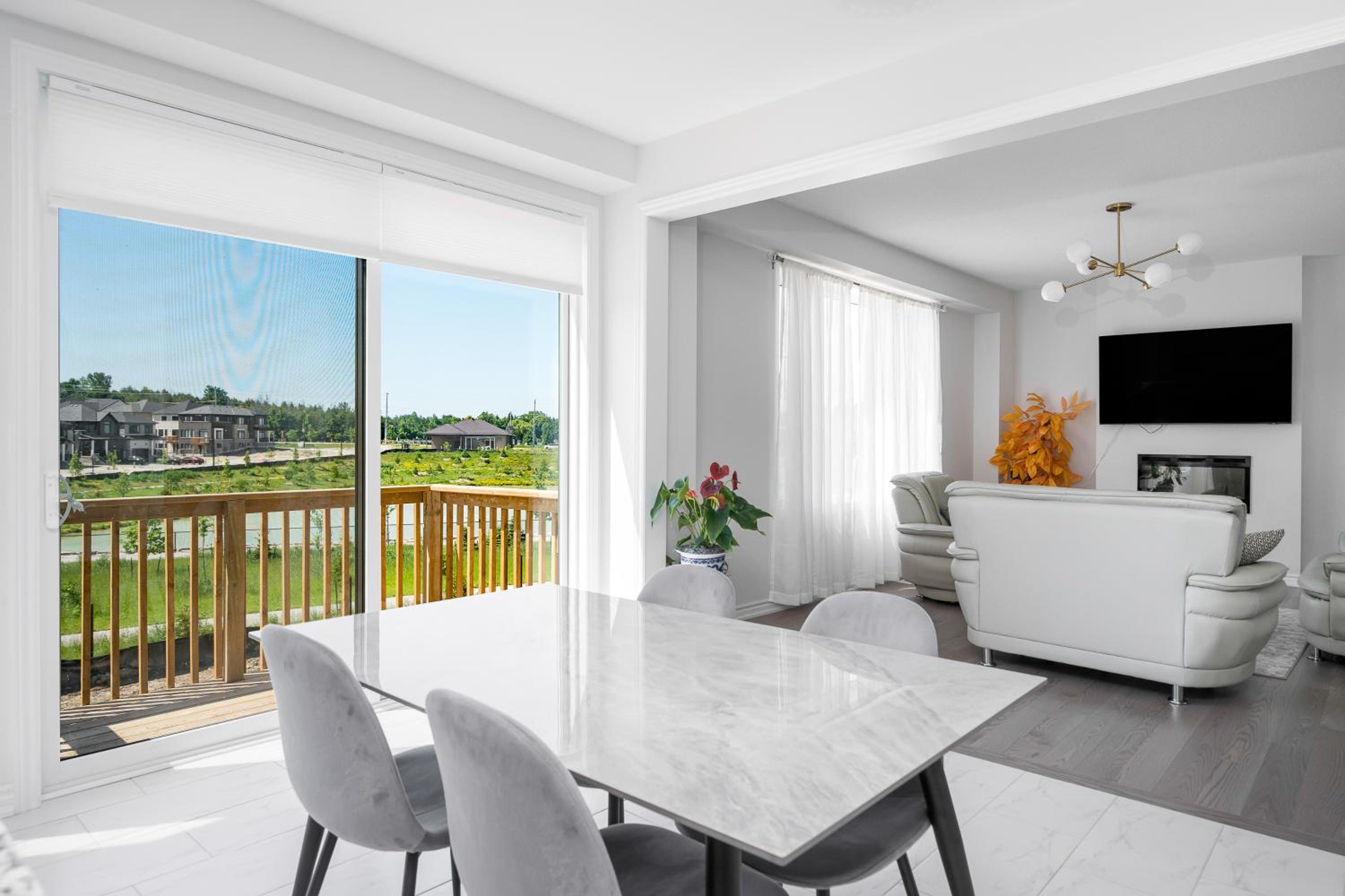 4 Beds new built, wasaga beach
