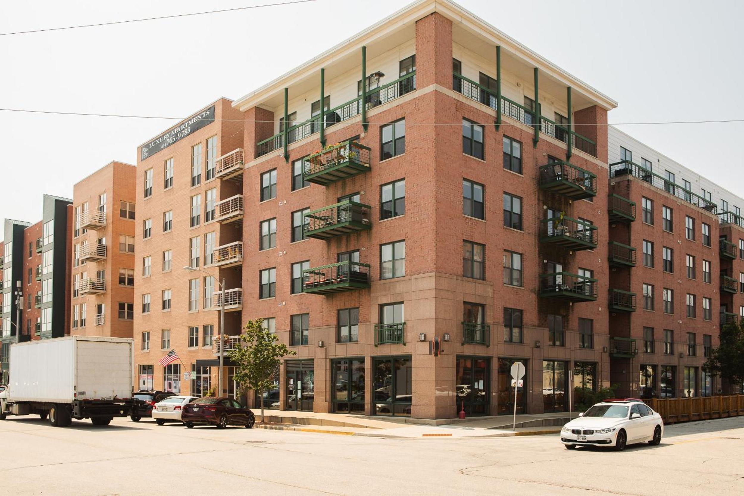Third Ward Apt Near Summerfest with Gym and Balcony - Sleeps 4 view 3