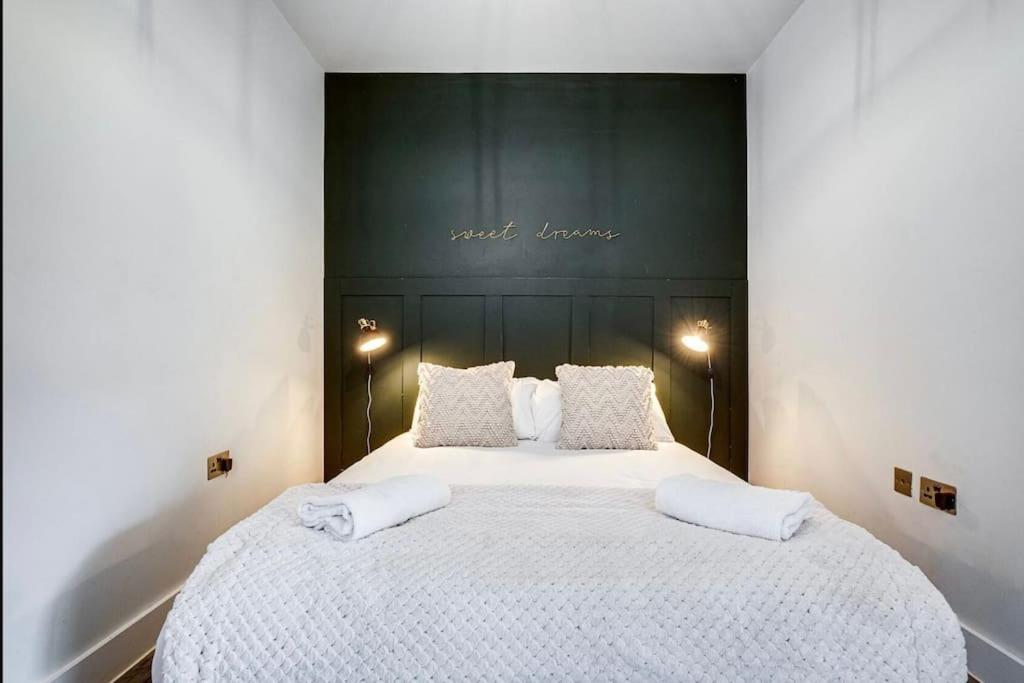 Giant Savings on Long Stays B1 Living, Enquire Now view 2