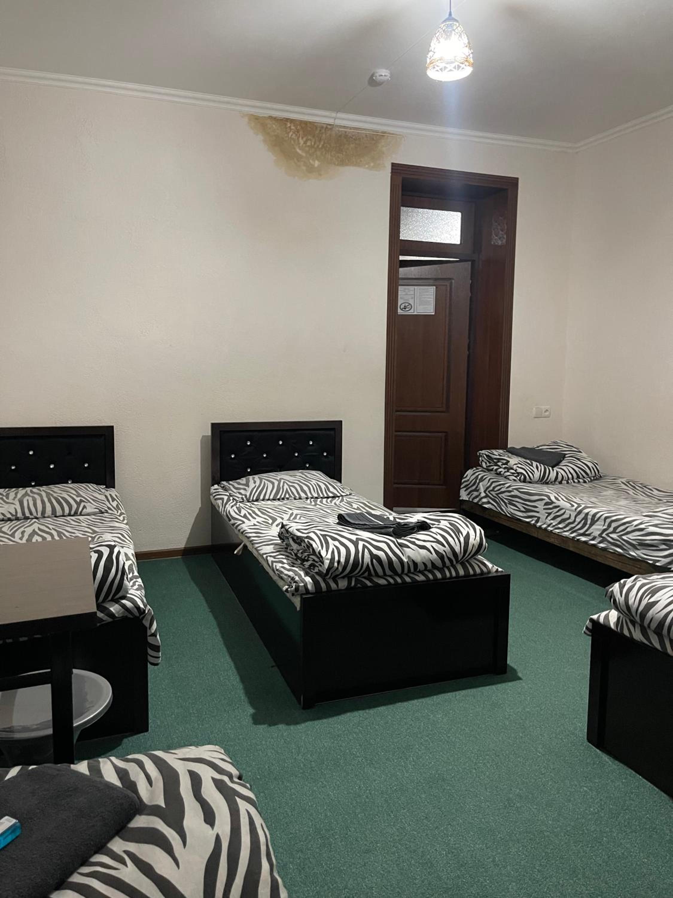Family Registan Hotel