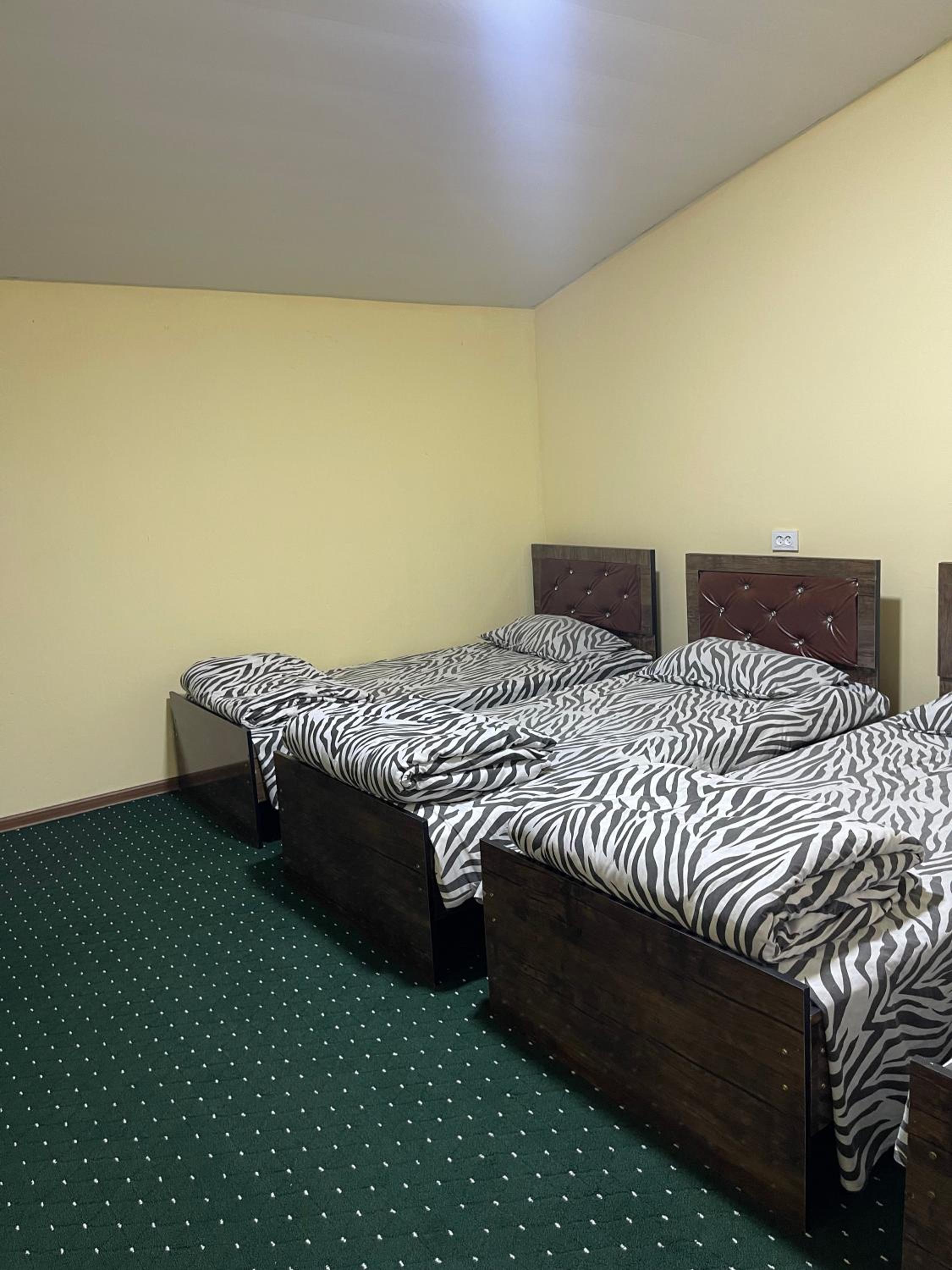 Family Registan Hotel