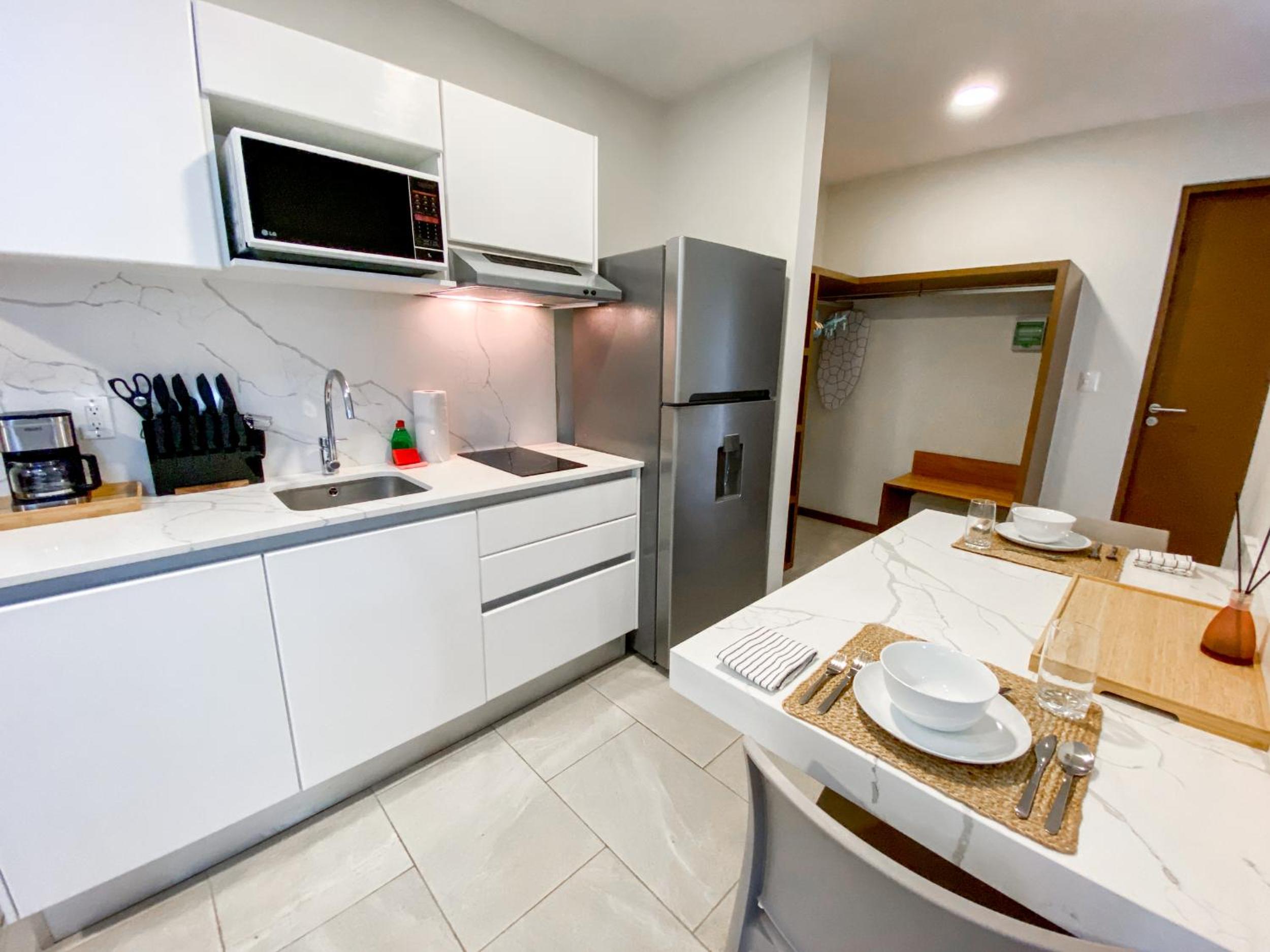 Remote Workers Studio with Pool Parking Safe Steps To Beach