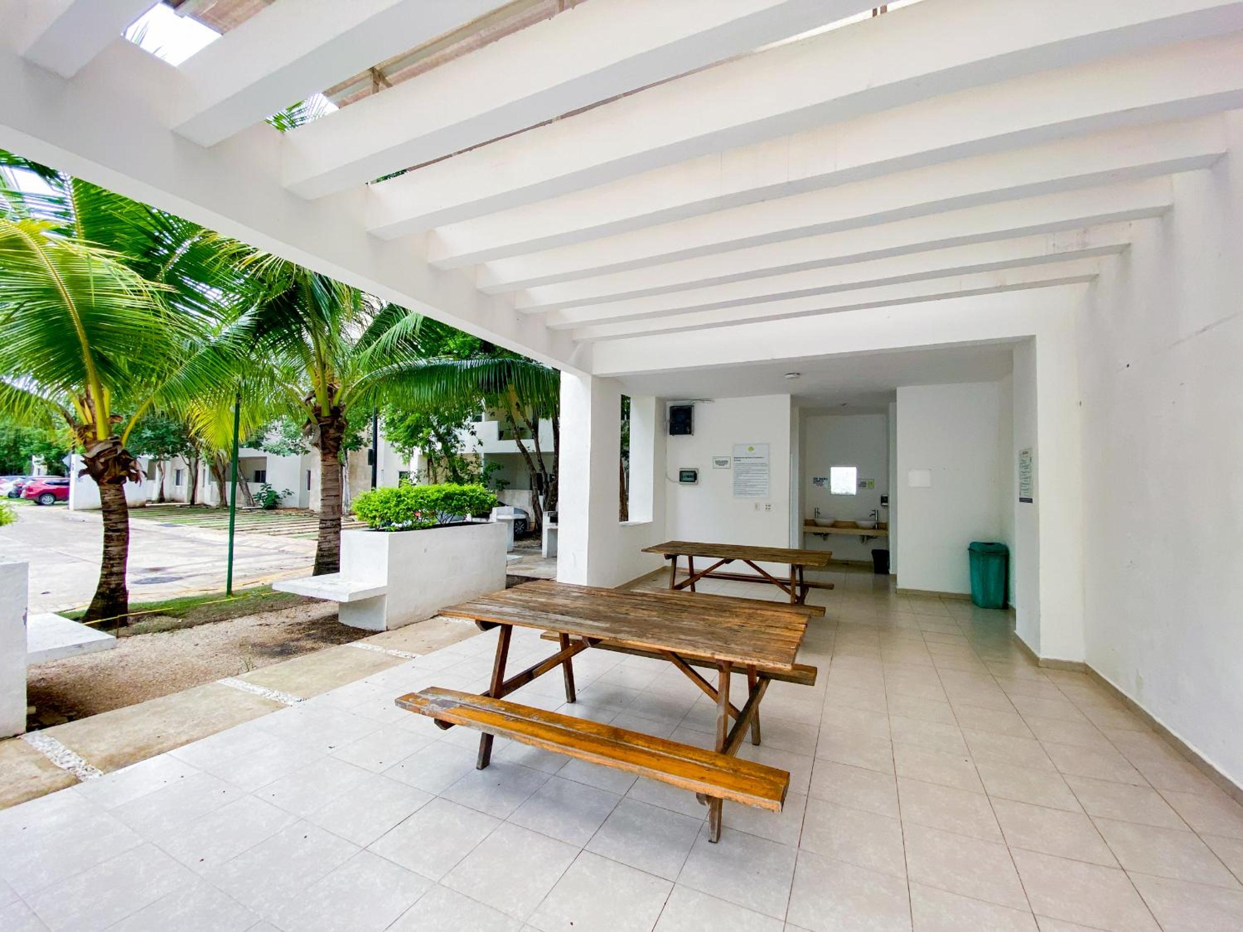 Homey 3BR in Residential Area with 3Pools Garden and BBQ view 5