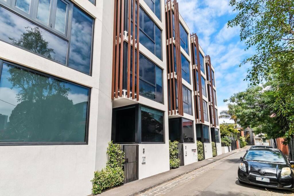 Inner City 4 Level Luxury Townhouse & Lift 3BR 3BTH