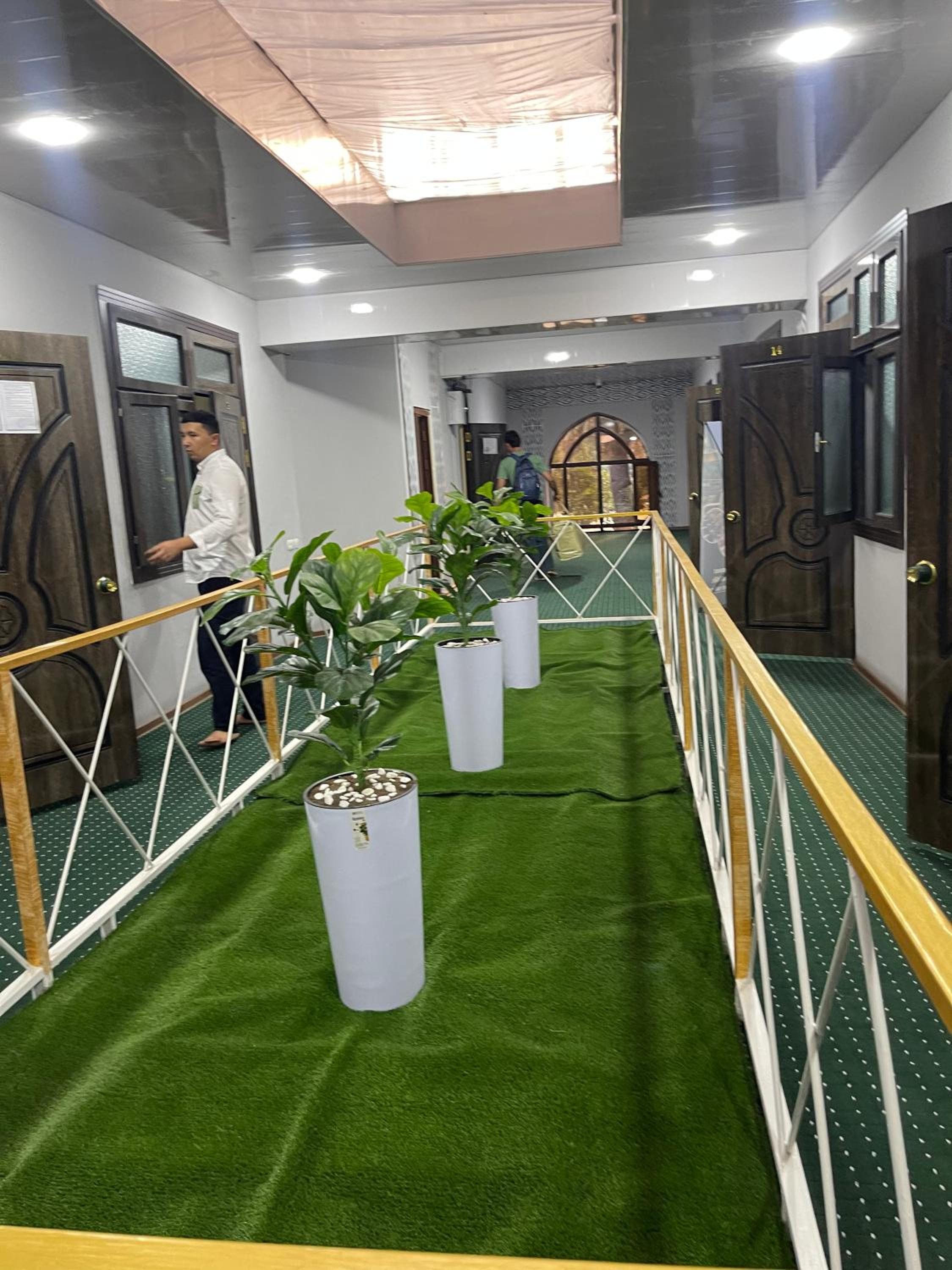 Family Registan Hotel