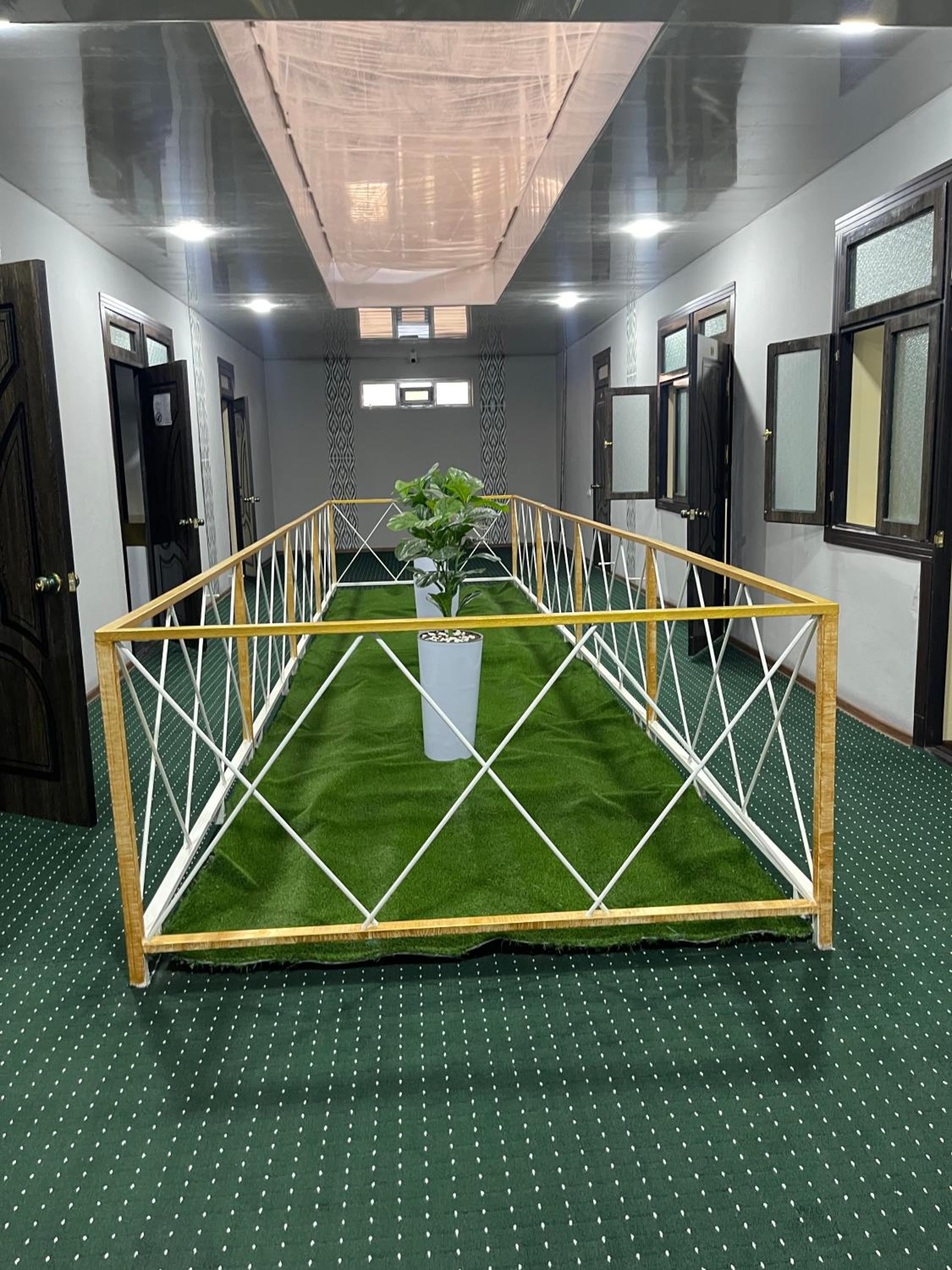 Family Registan Hotel
