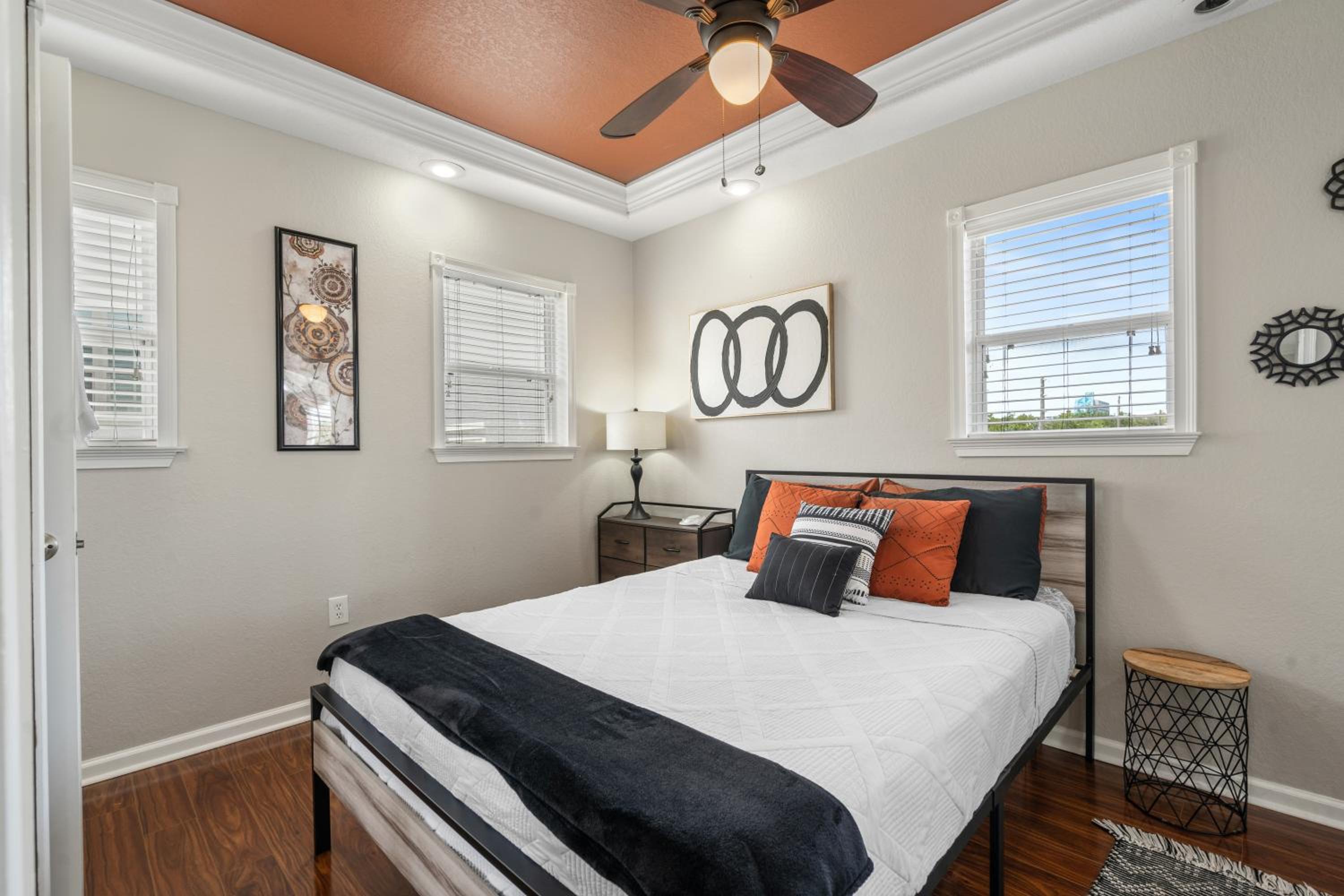 The Hipster Studio in DTSP - Property Image 23