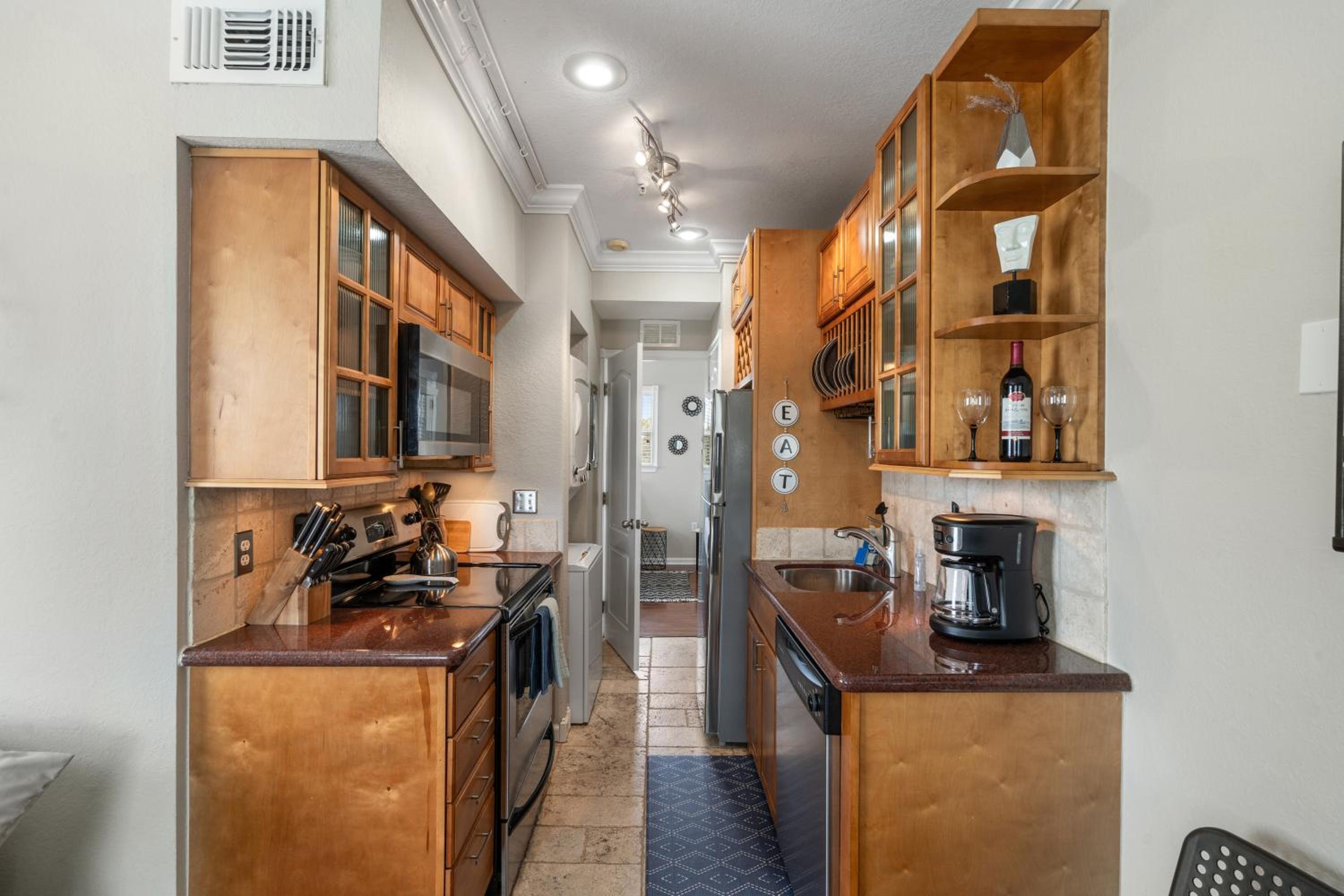 The Hipster Studio in DTSP - Property Image 25