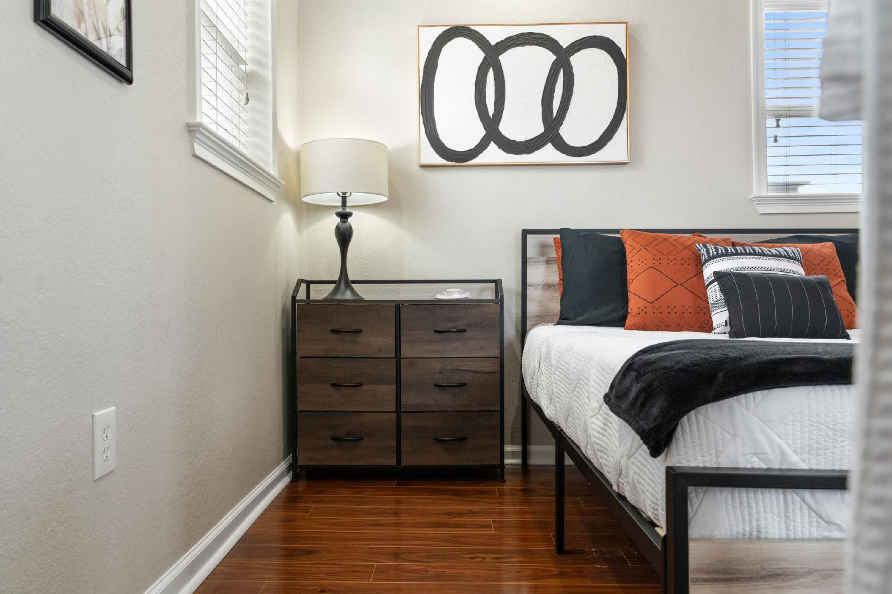 The Hipster Studio in DTSP - Property Image 20