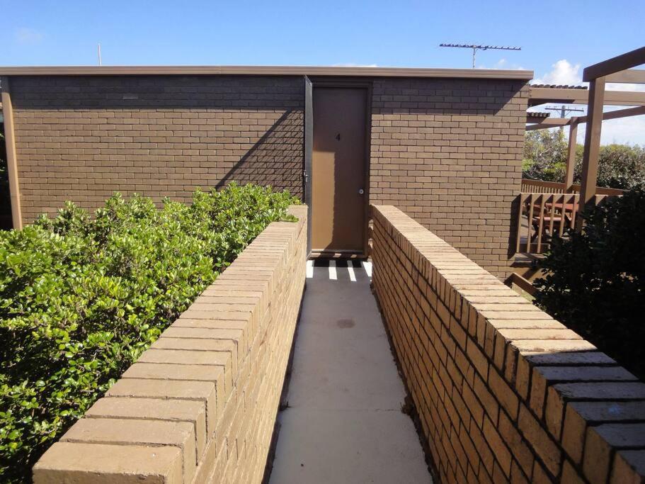 Special Art Deco Apartment and Spectacular Bay Views