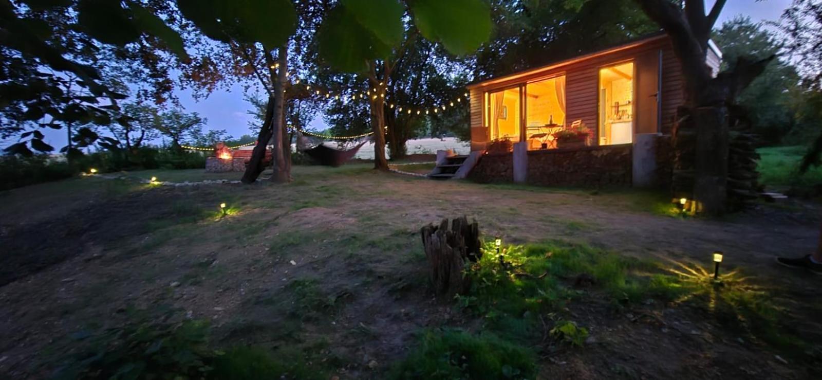 Tiny house - Schoulenka pod mirabelkami