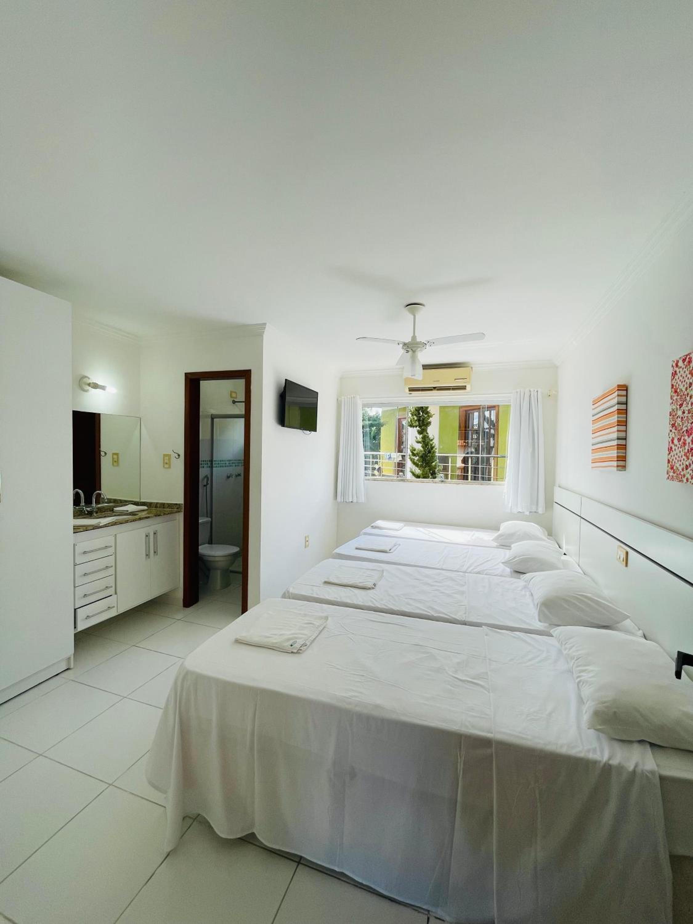 Apartamento 10 - Praia Taperapuã- BA- Próximo ao Axé Moi -até 8 pessoas