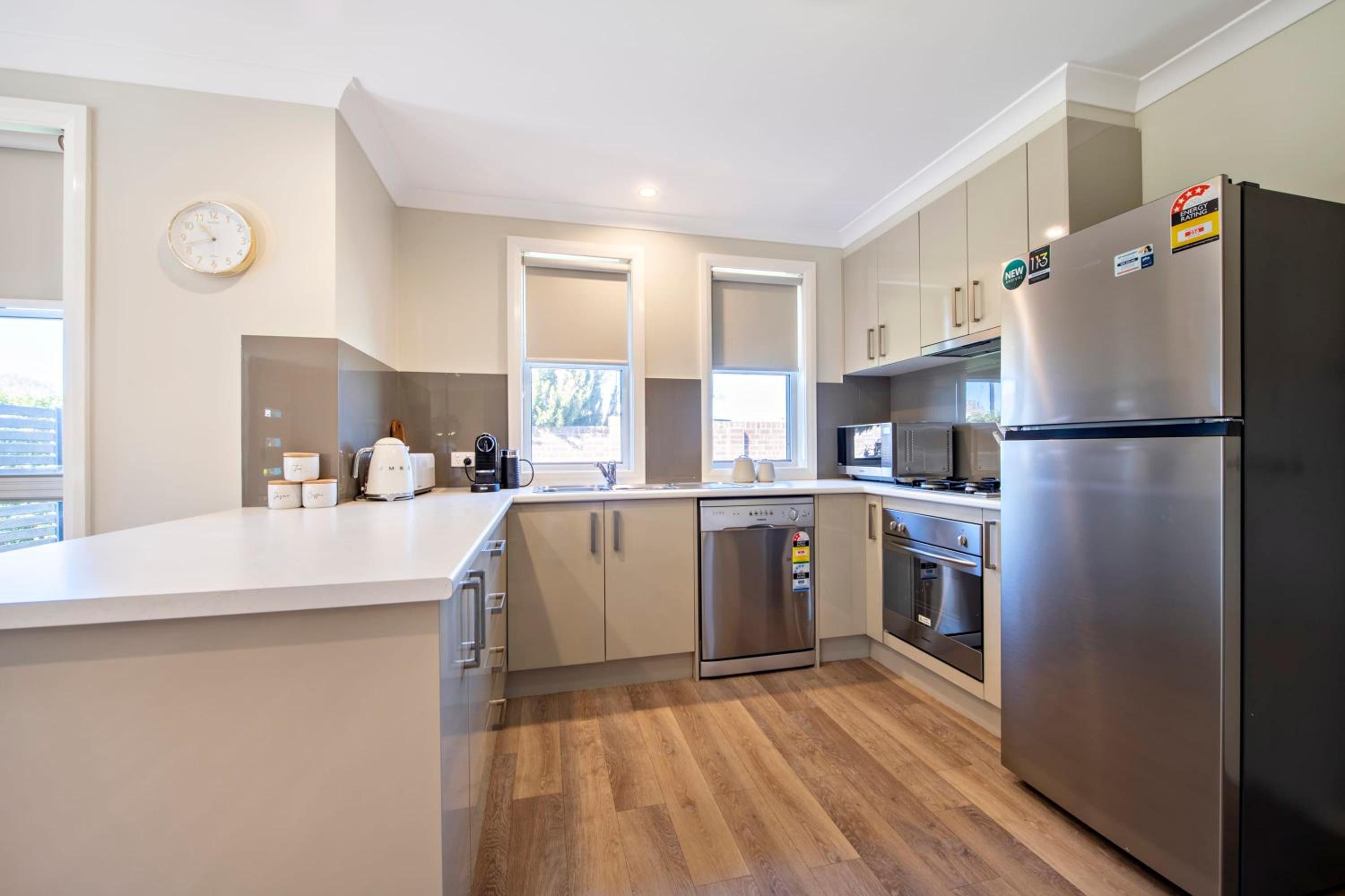 Lilly Pilly Lodge - Close to Zoo, 3 Mins to CBD
