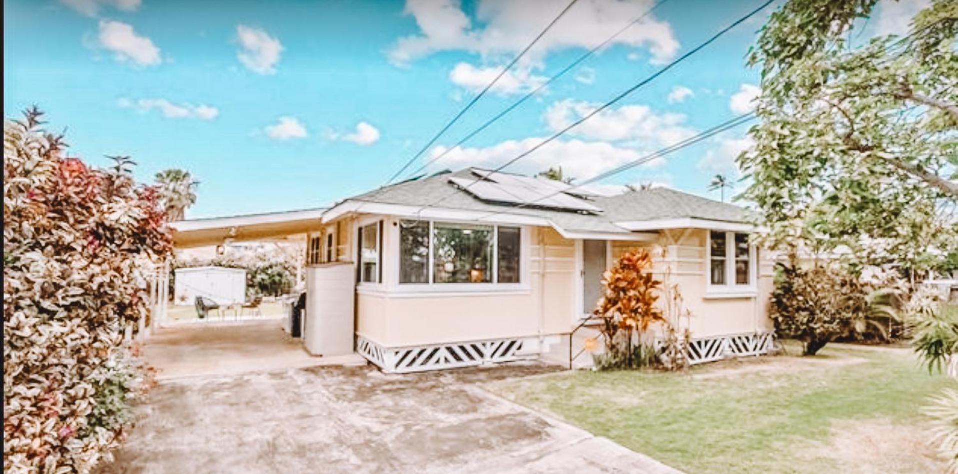 Guest Home in Kailua with AC