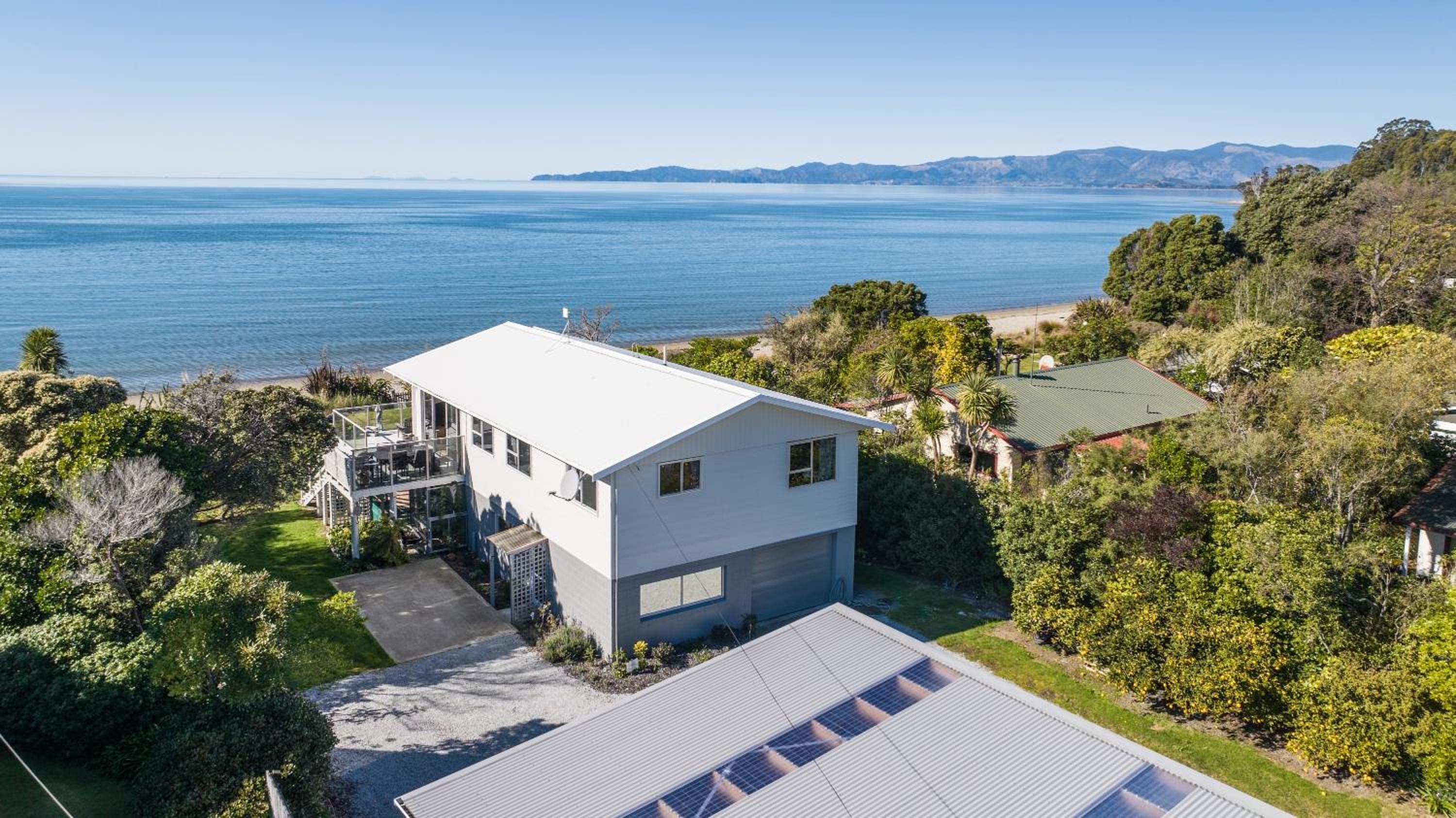 Beachfront Sanctuary - Parapara Holiday Home view 2