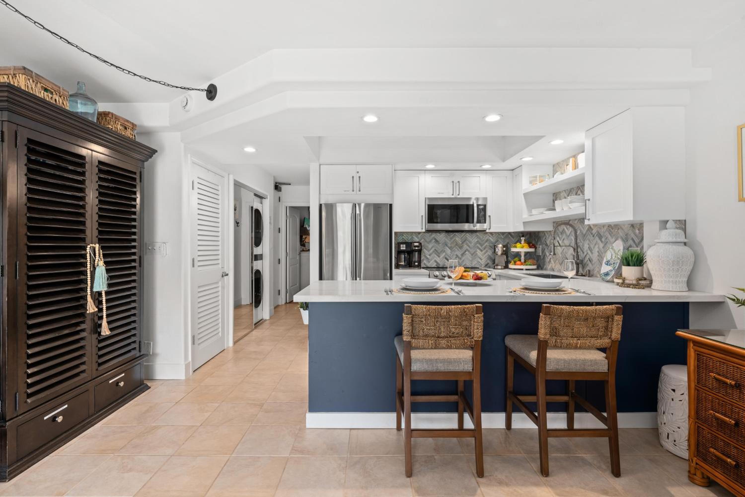 Papakea J106 · PK J106 Remodeled Condo w Ocean Views Pool AC