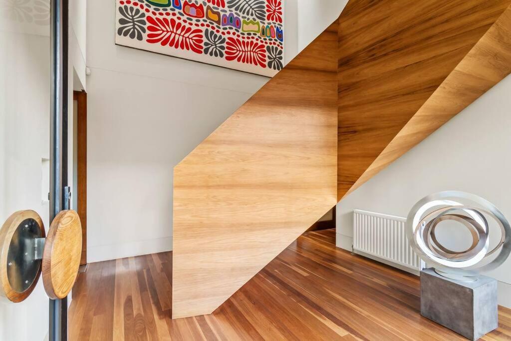 Truly Tremendous 4BR Tivoli Rd South Yarra