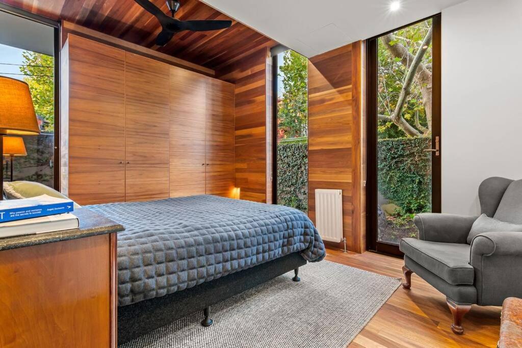 Truly Tremendous 4BR Tivoli Rd South Yarra